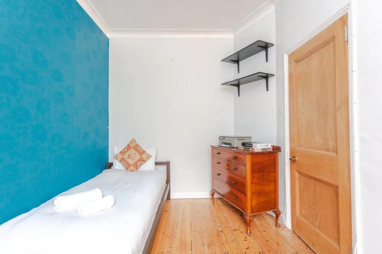 Cosy 2 Bedroom In With Garden * London