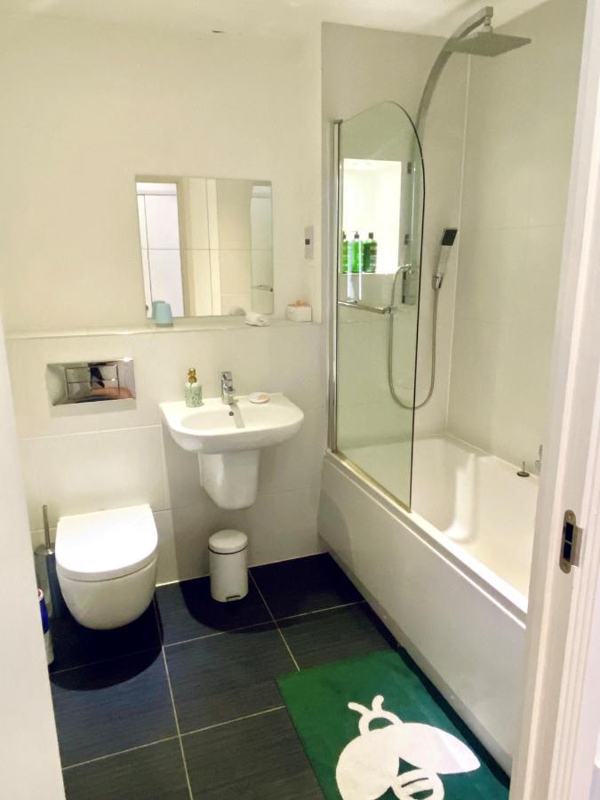 Stylish 2bed2bath Flat Roof Garden View