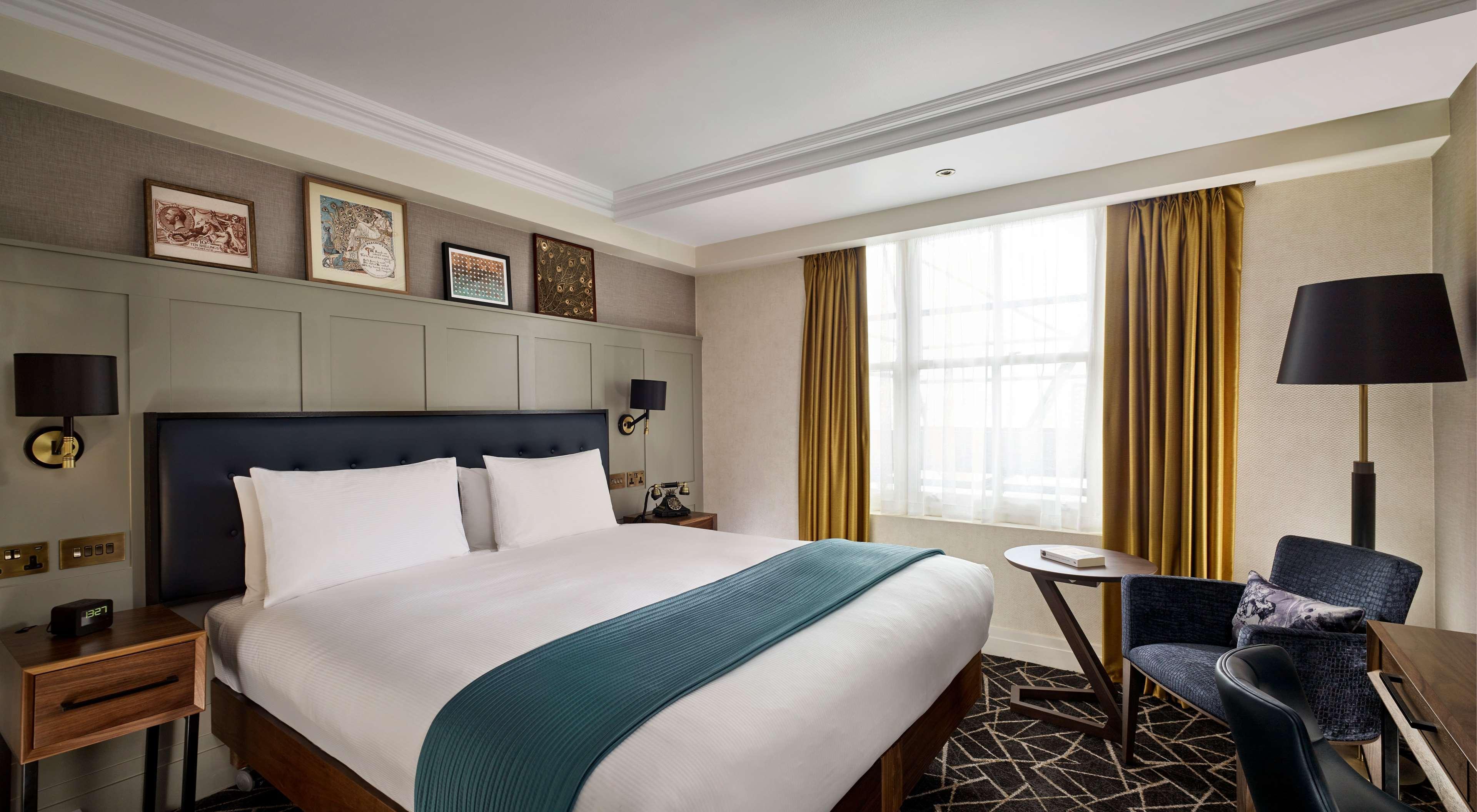 100 Queens Gate Hotel, Curio Collection By Hilton London