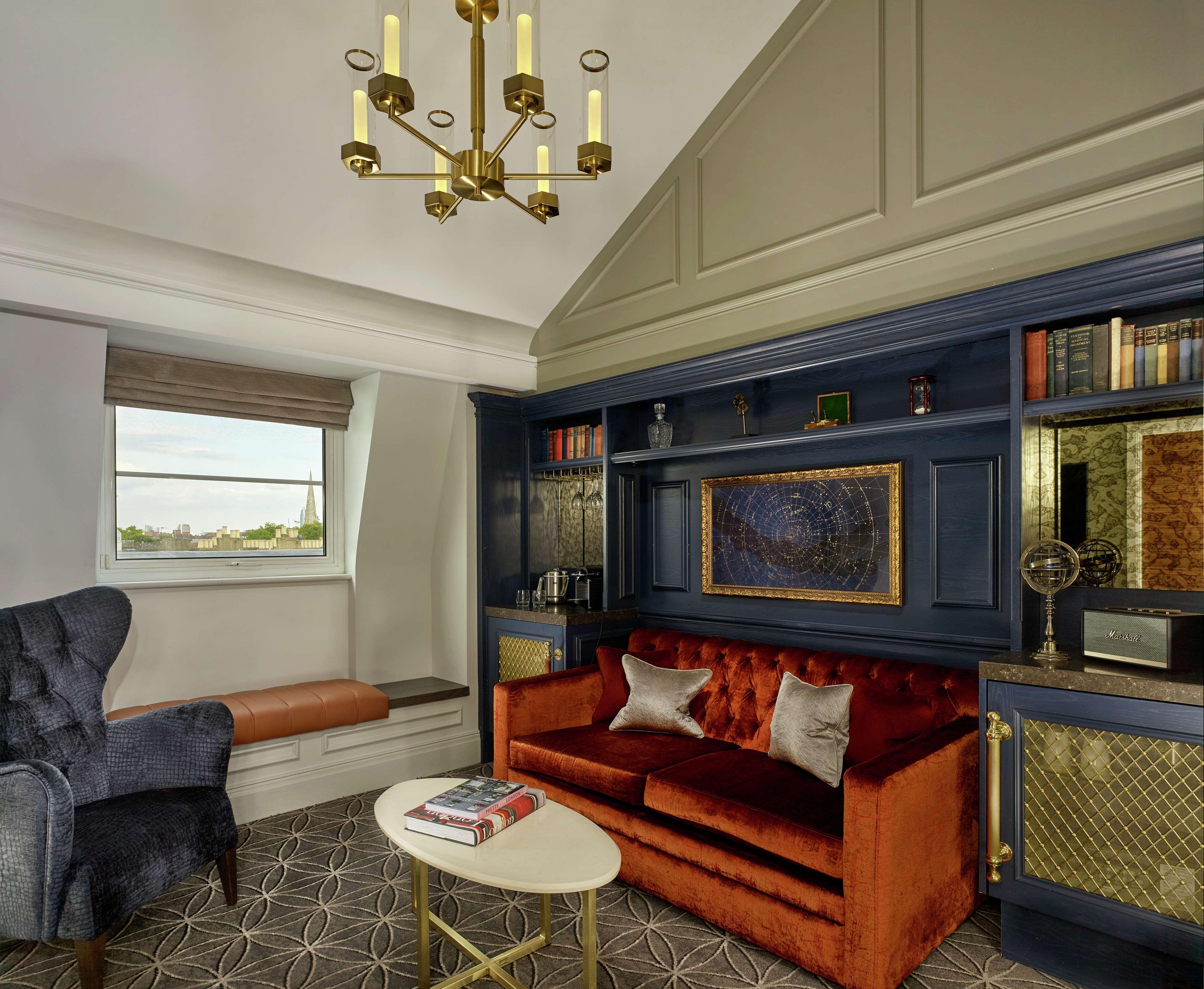 100 Queens Gate Hotel, Curio Collection By Hilton Hotel London