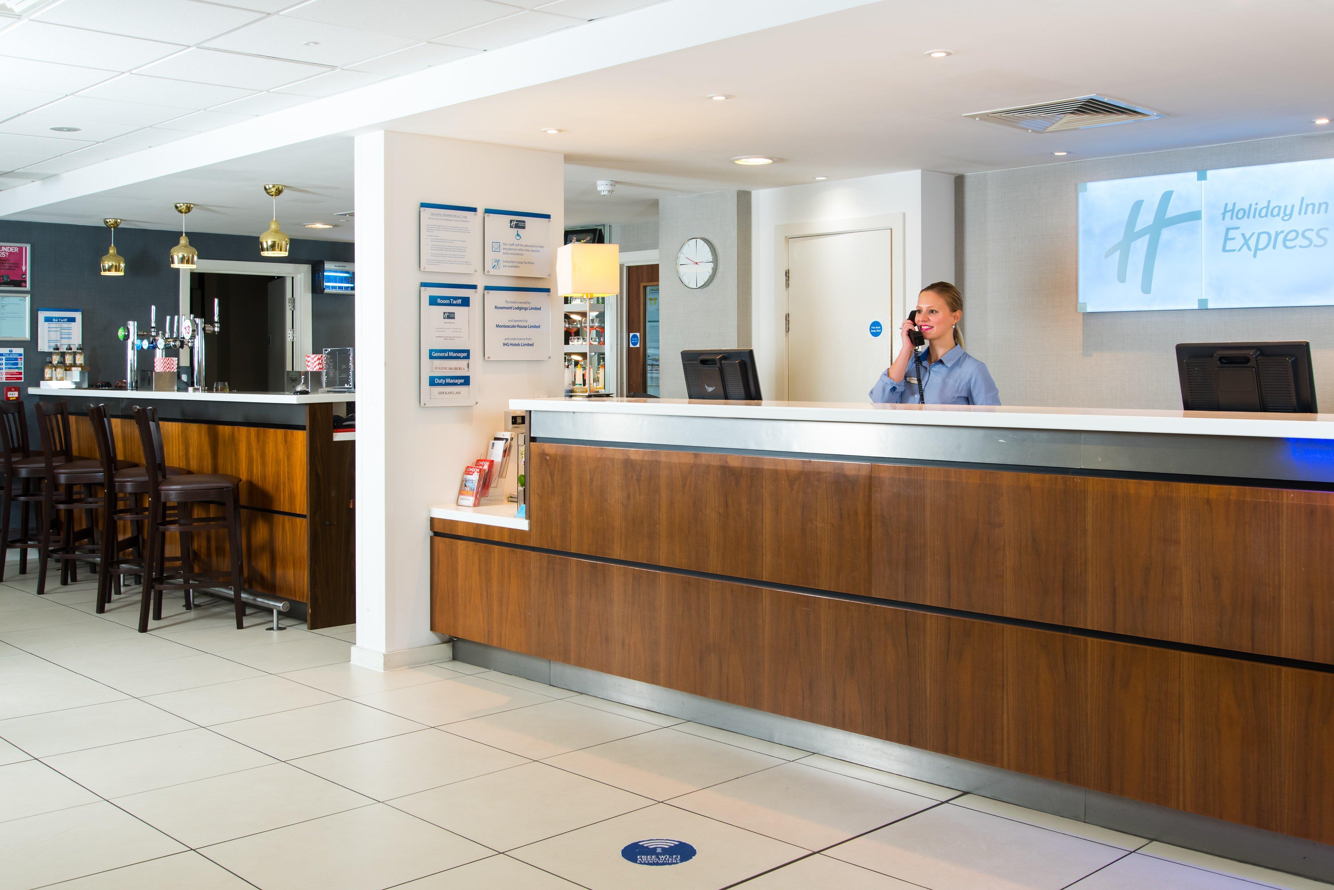 Express London-wimbledon-south, An Ihg London