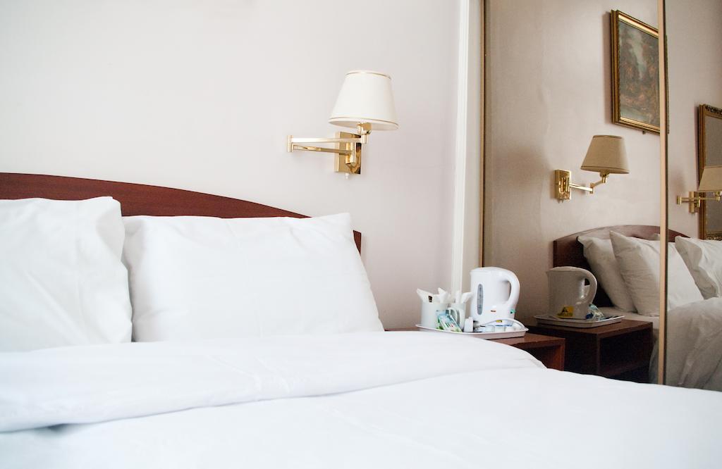 Hotel St George's