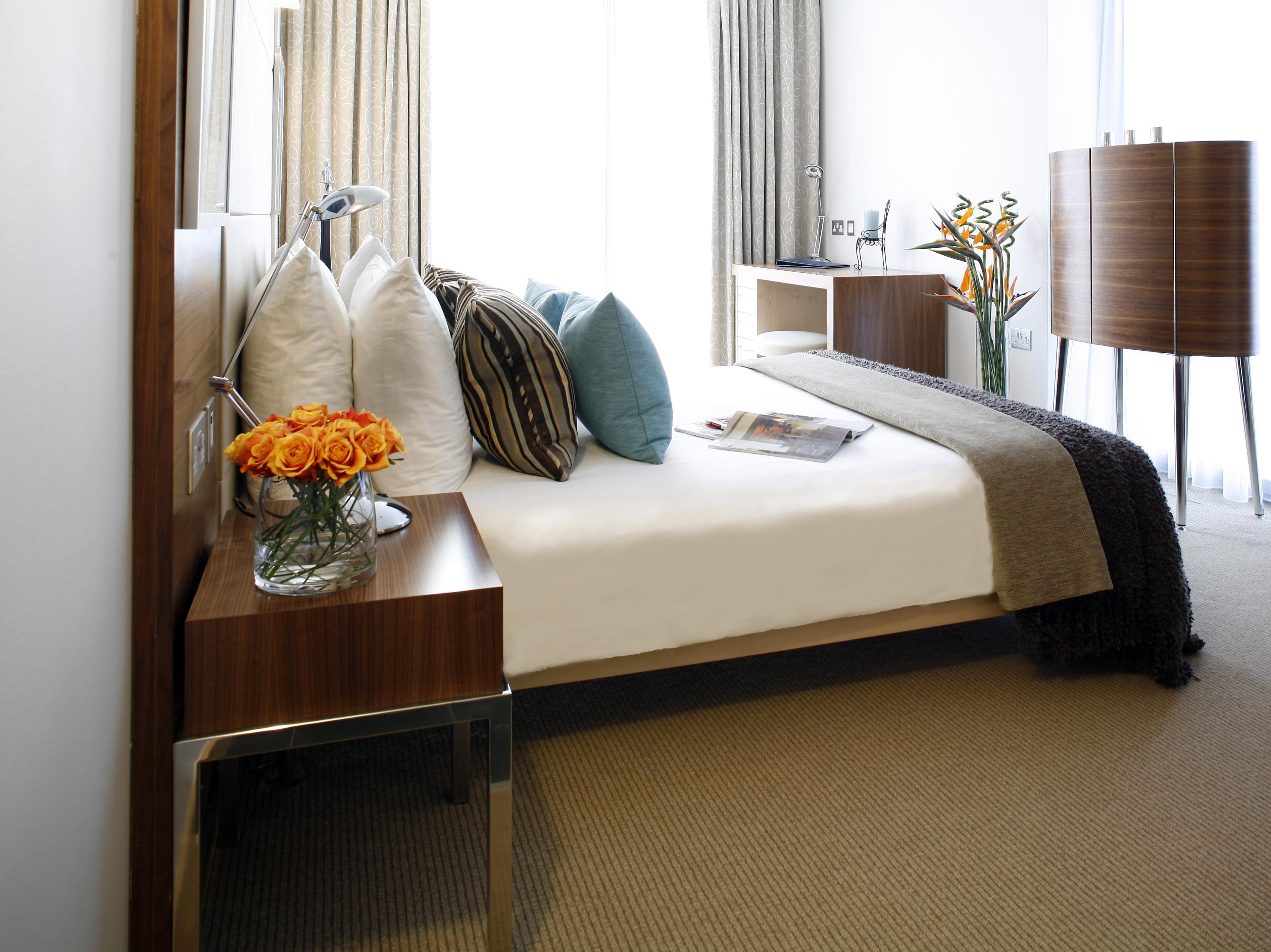 Park Plaza County Hall 4*