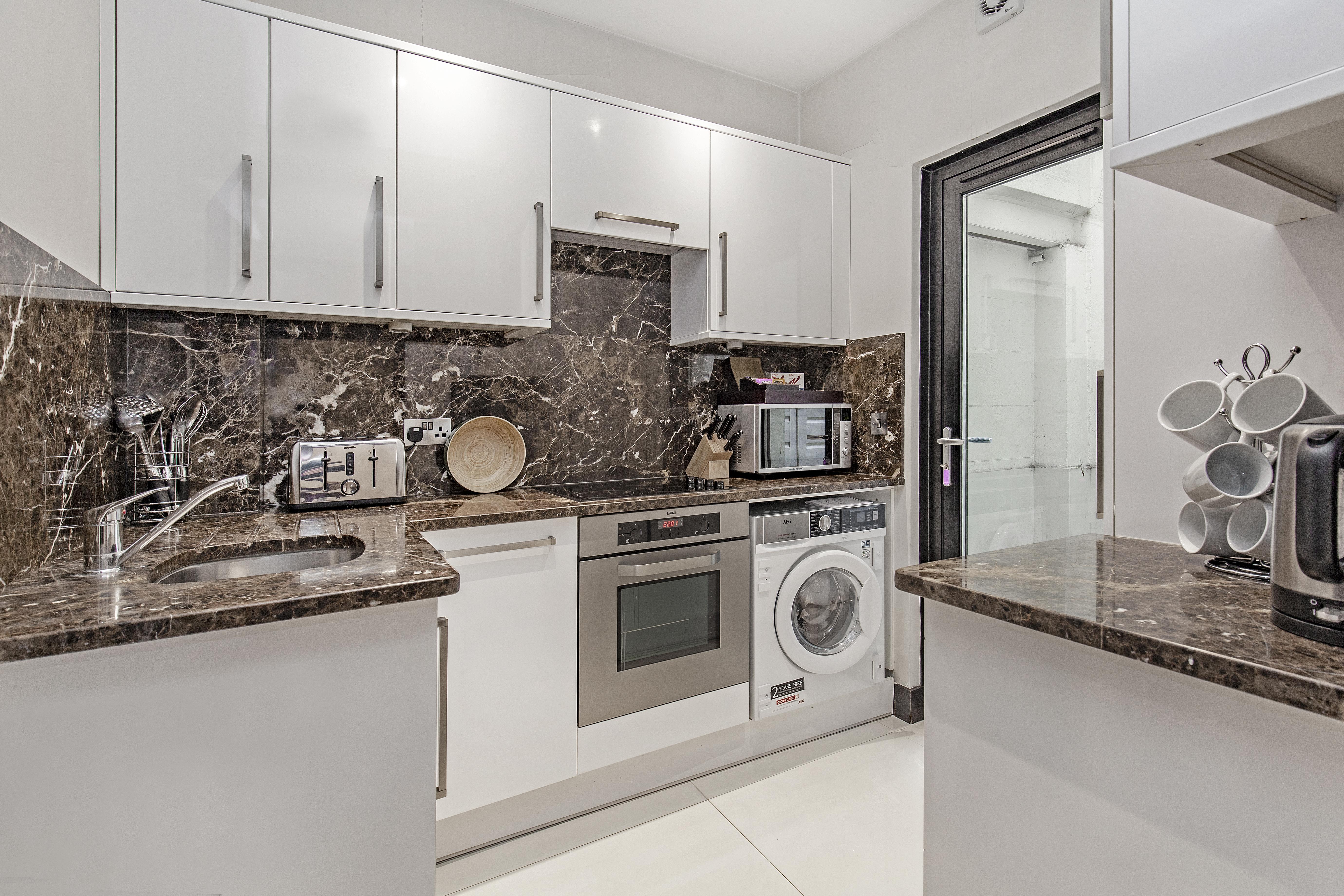 130 Queen's Gate 5* London