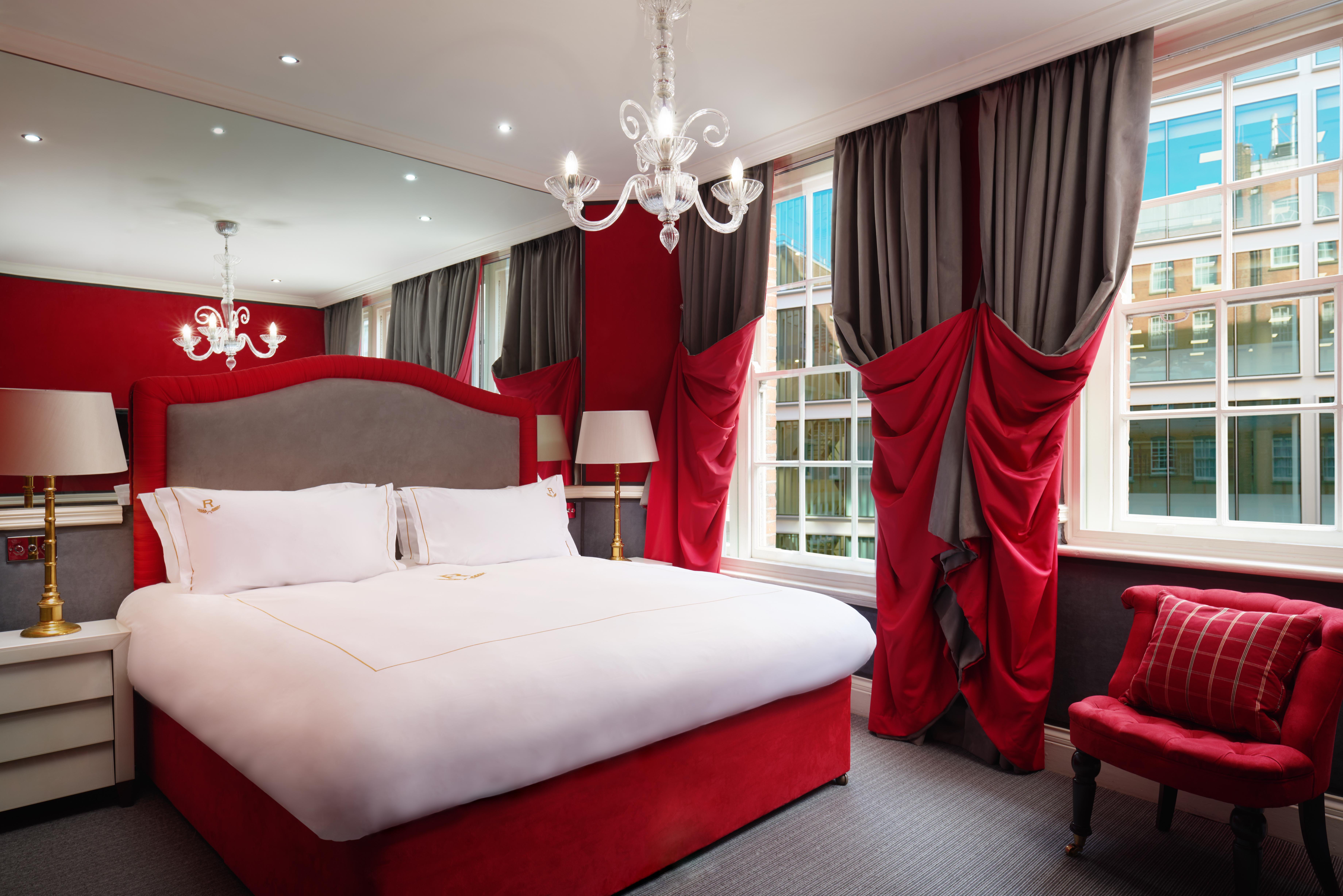 Rubens At The Palace Hotel London