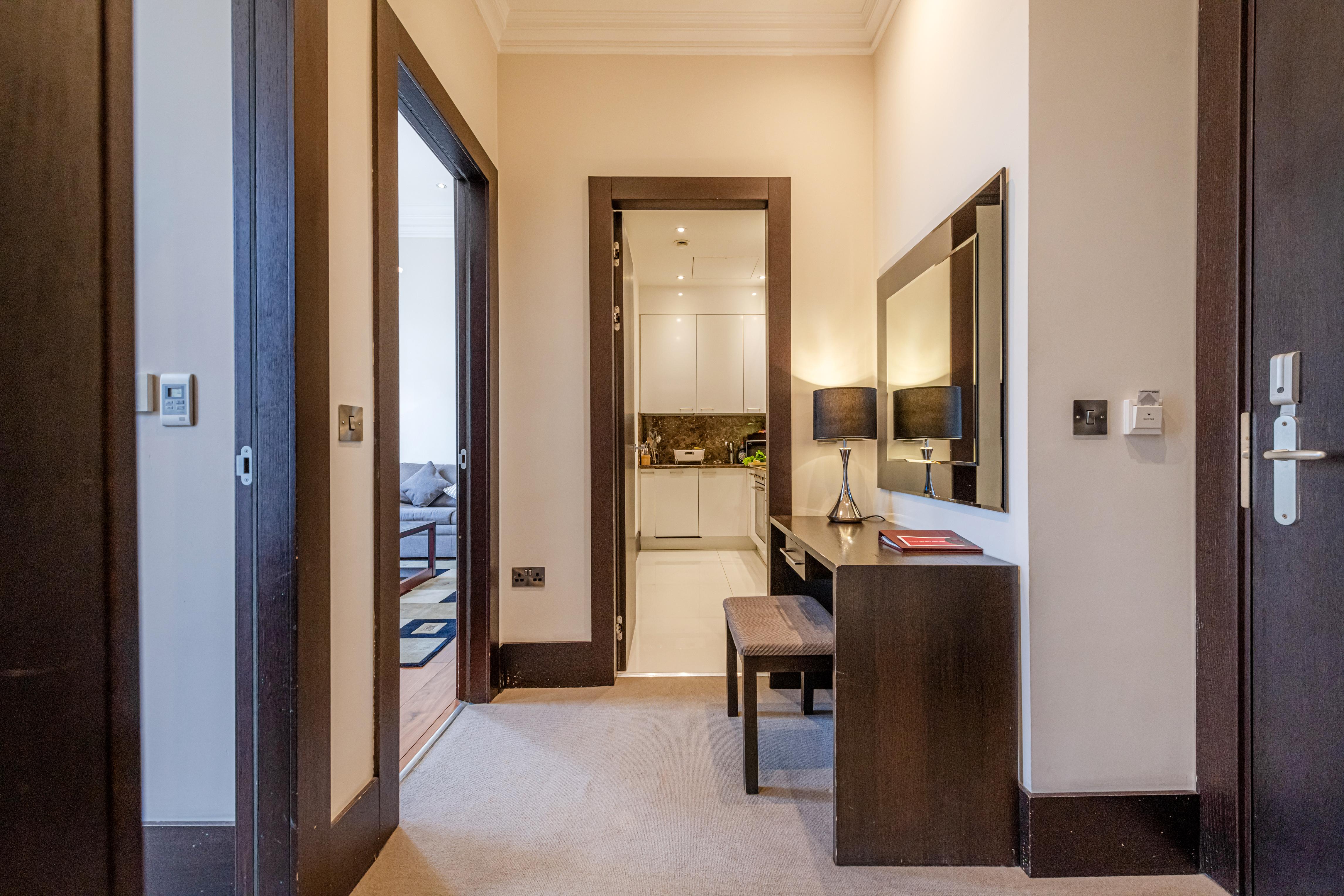 130 Queen's Gate 5* London