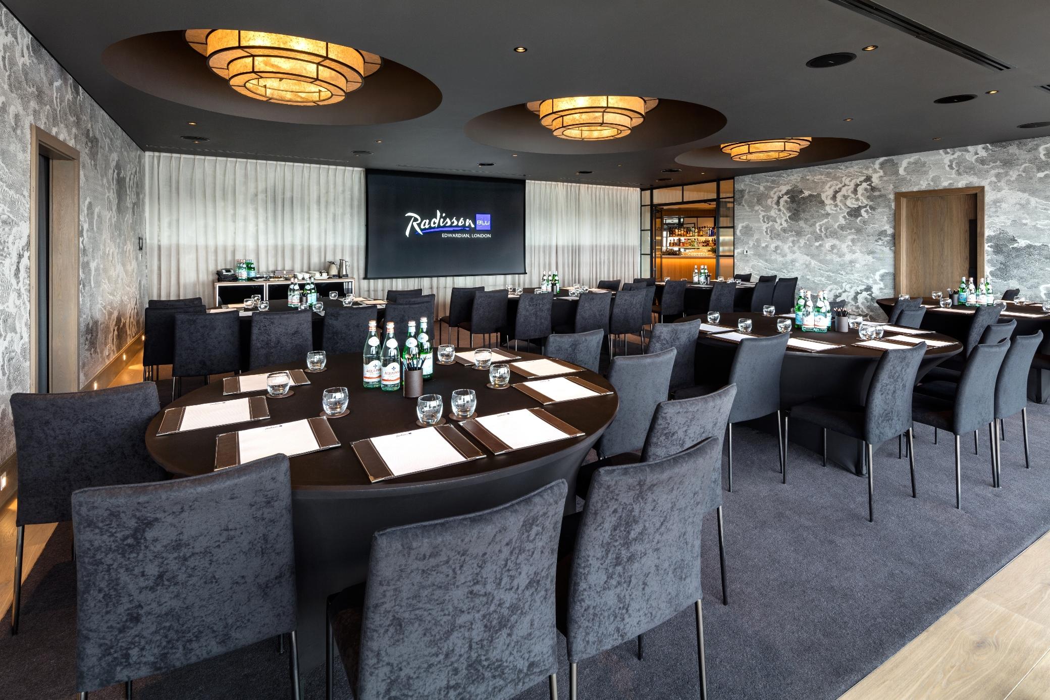 Radisson Blu Hotel, Leicester Square - Formerly Hampshire 5*