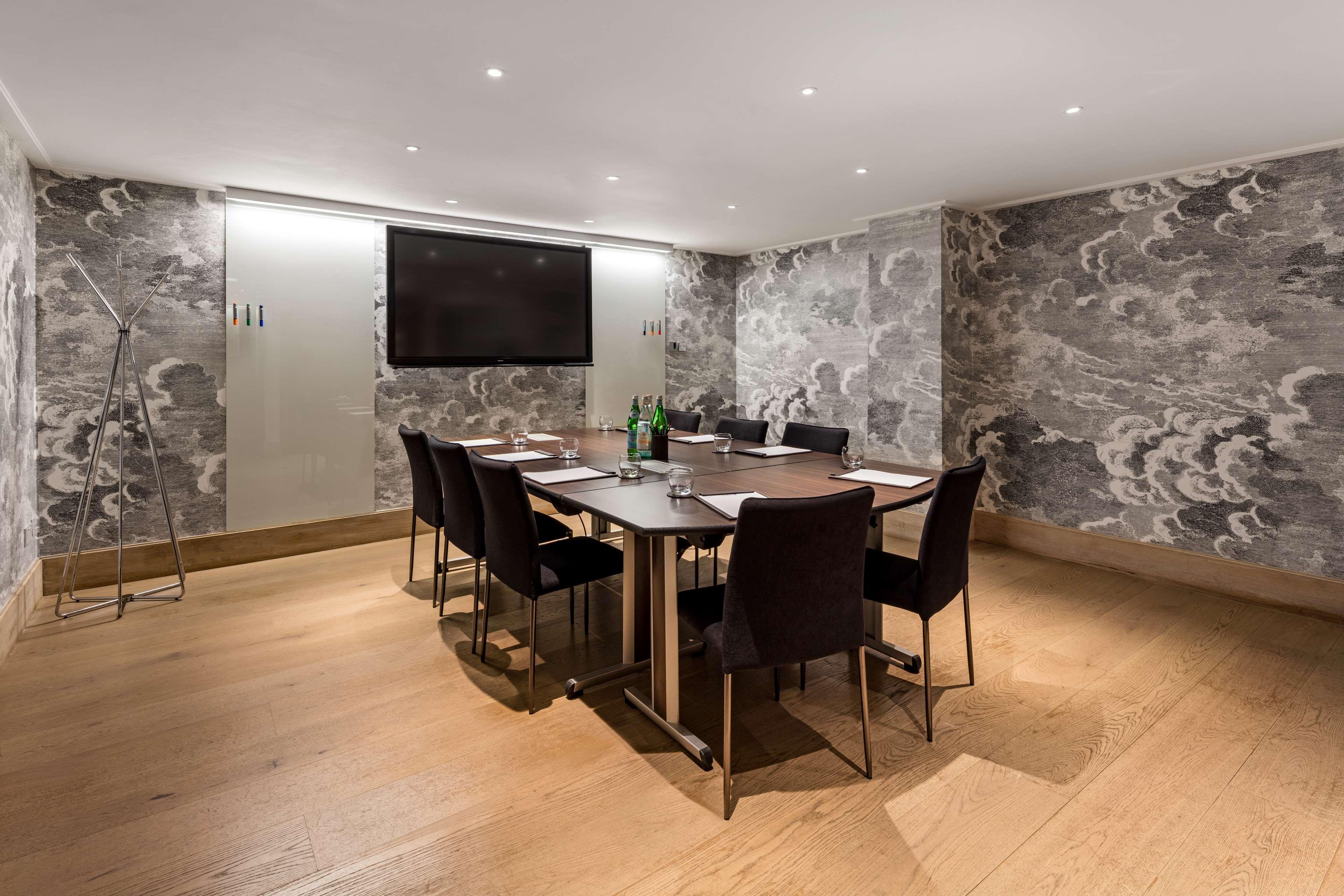 Radisson Blu Hotel, Leicester Square - Formerly Hampshire Hotel 5*