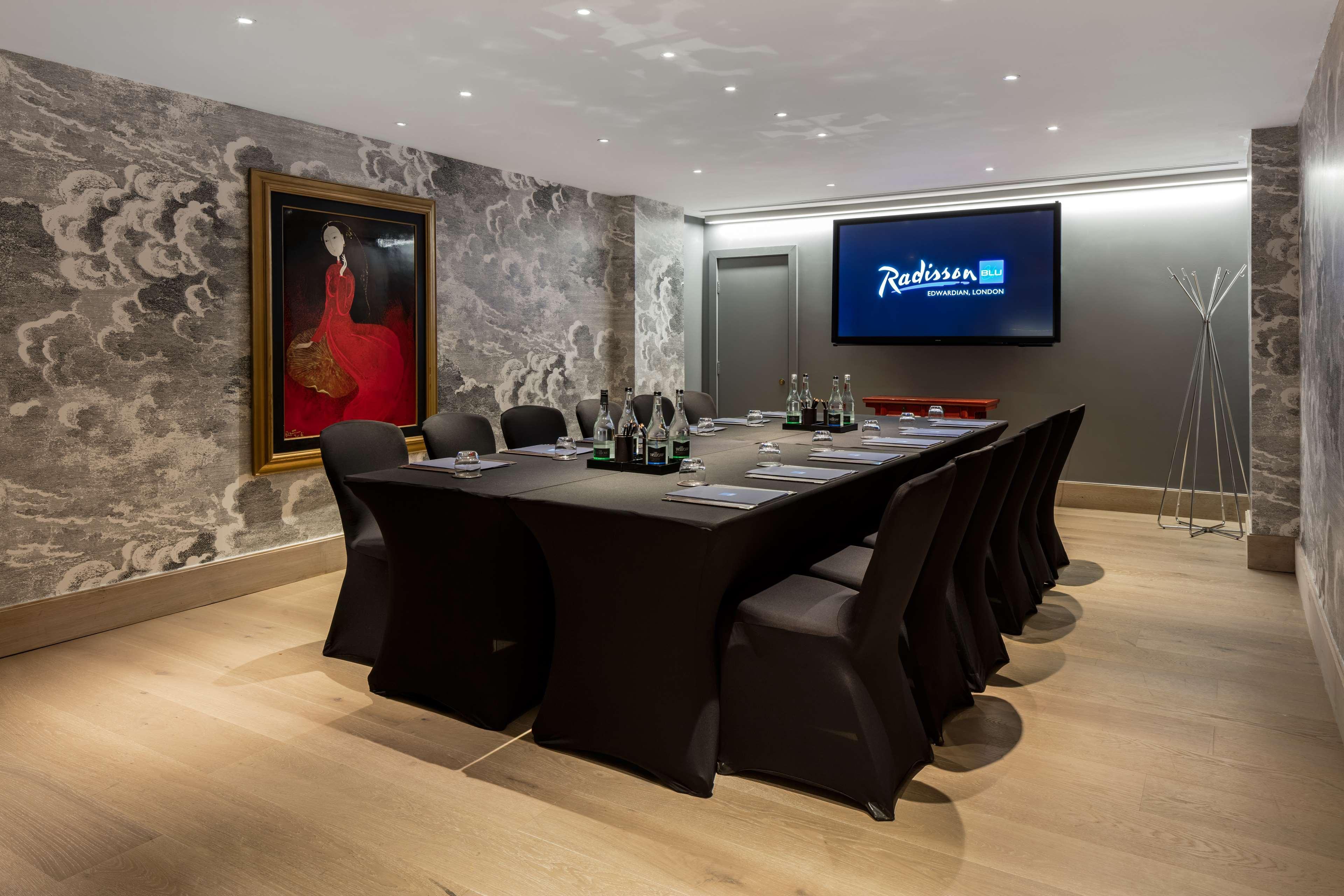 Hotel Radisson Blu Hotel, Leicester Square - Formerly Hampshire 5*