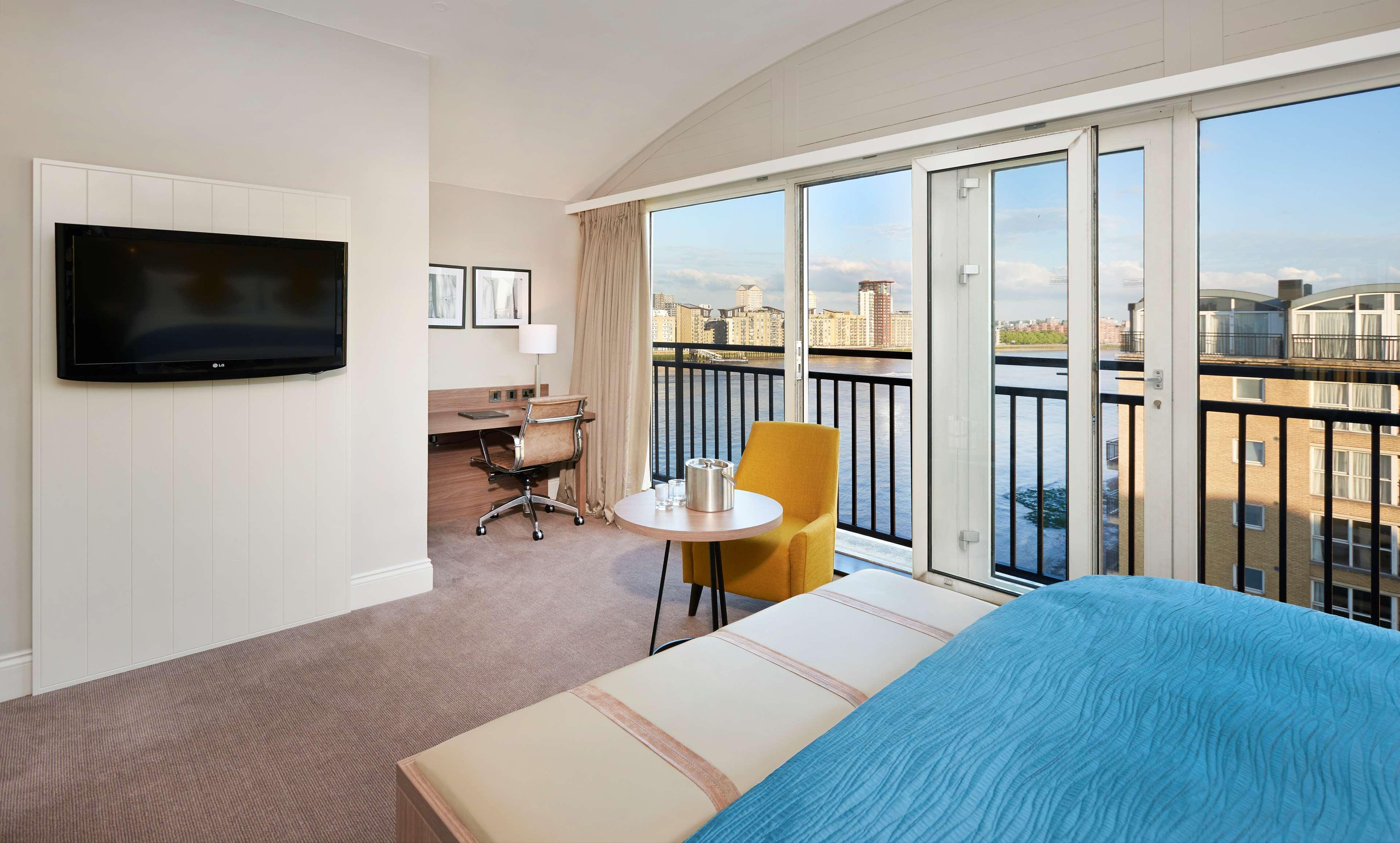 Doubletree By Hilton - Docklands Riverside Hotel London