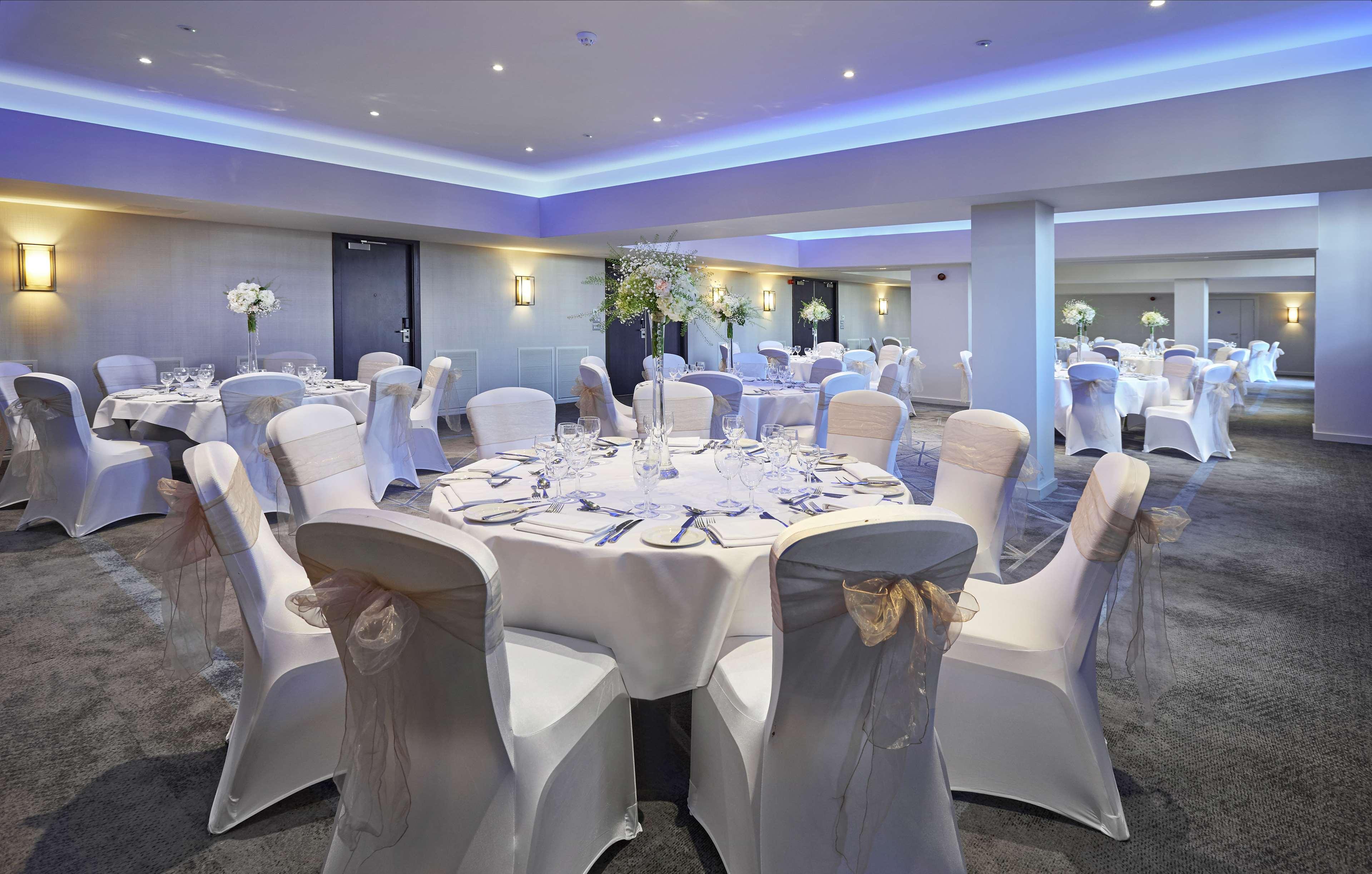 Hotel Doubletree By Hilton - Docklands Riverside 4*