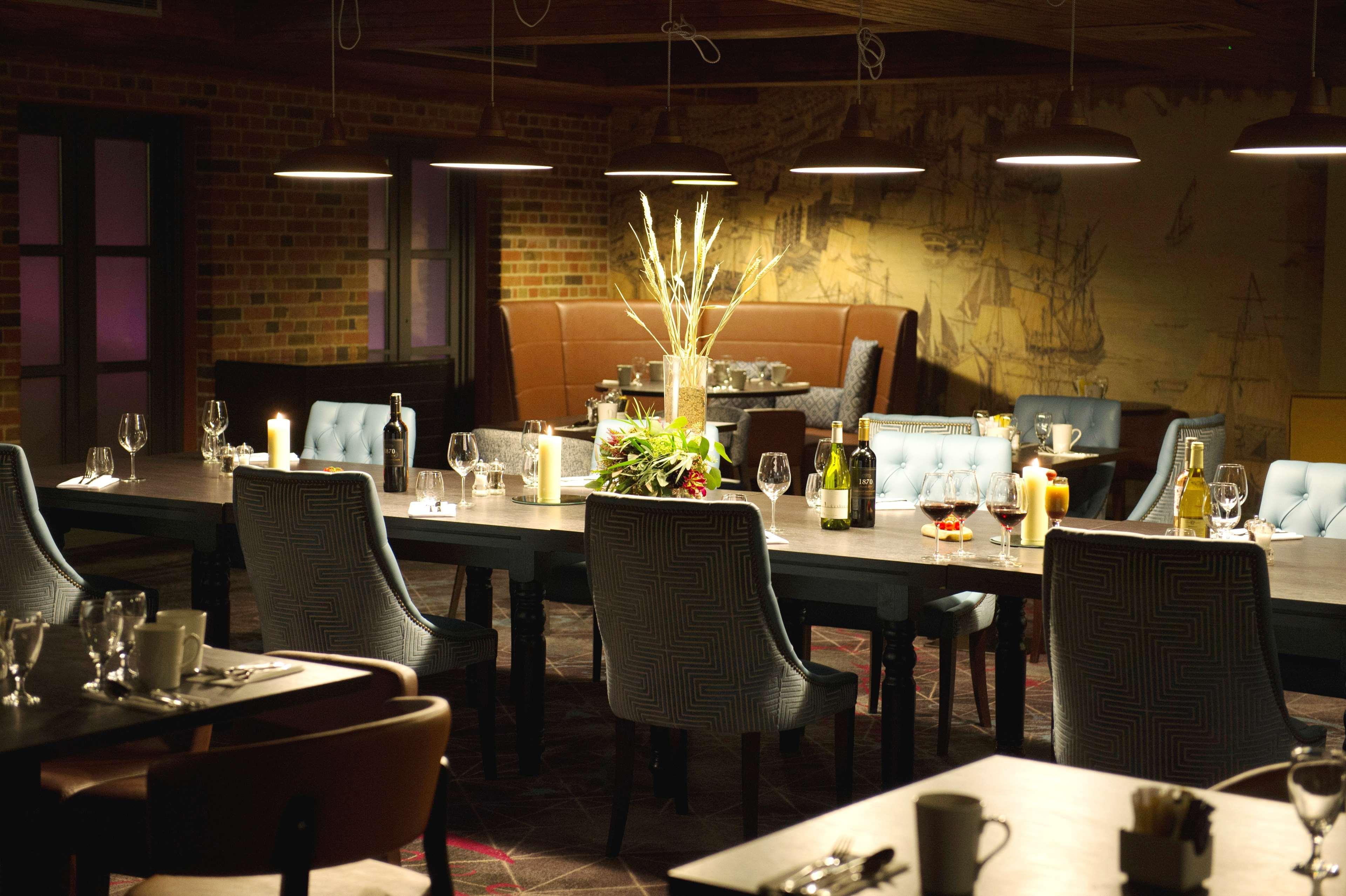 Hotel Doubletree By Hilton - Docklands Riverside