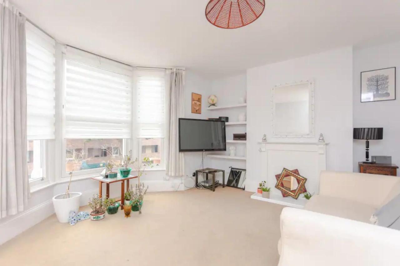 Cheerful 1 Bedroom In Vibrant Maida Vale London