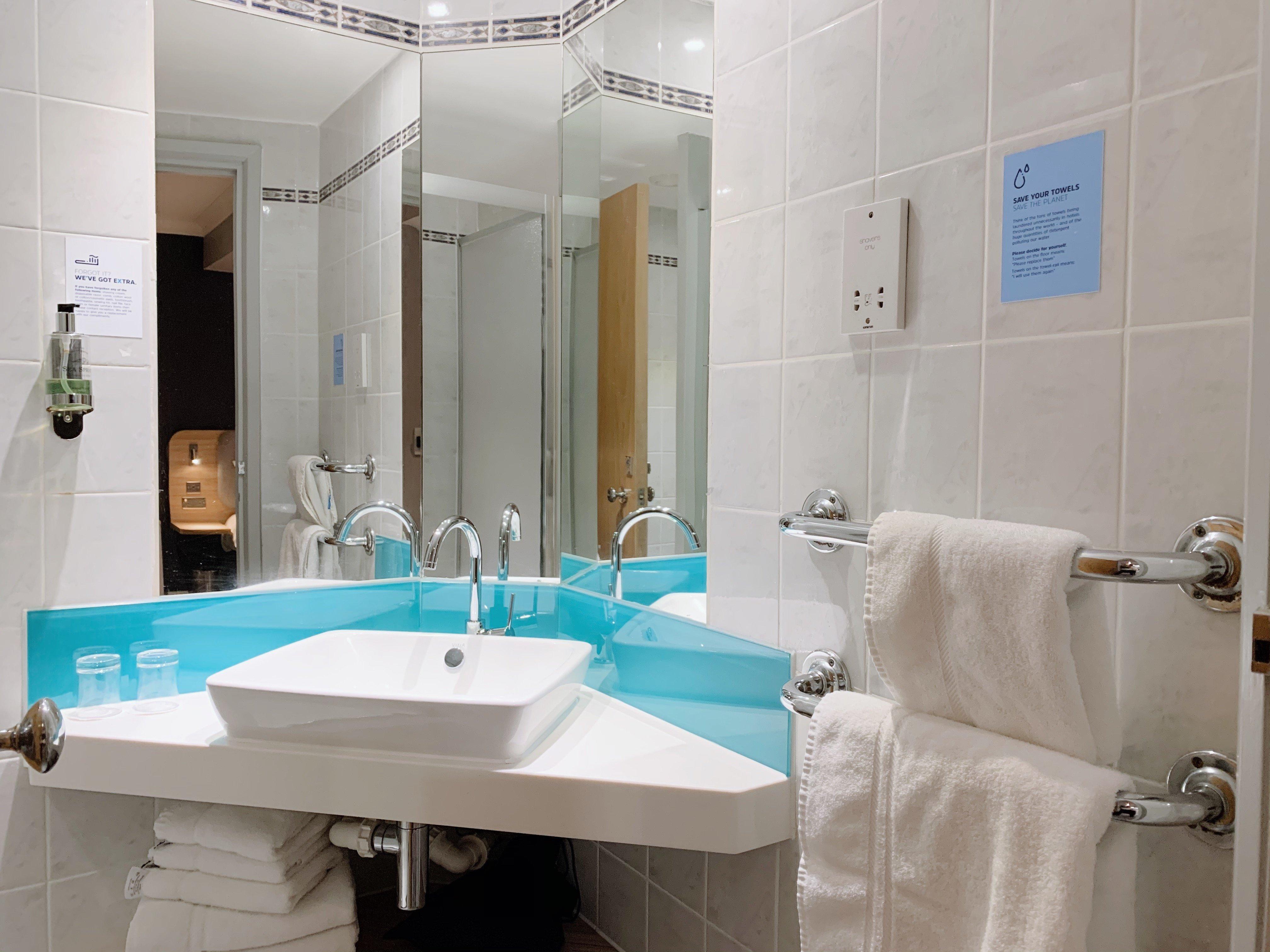 Express Victoria By Ihg Hotel