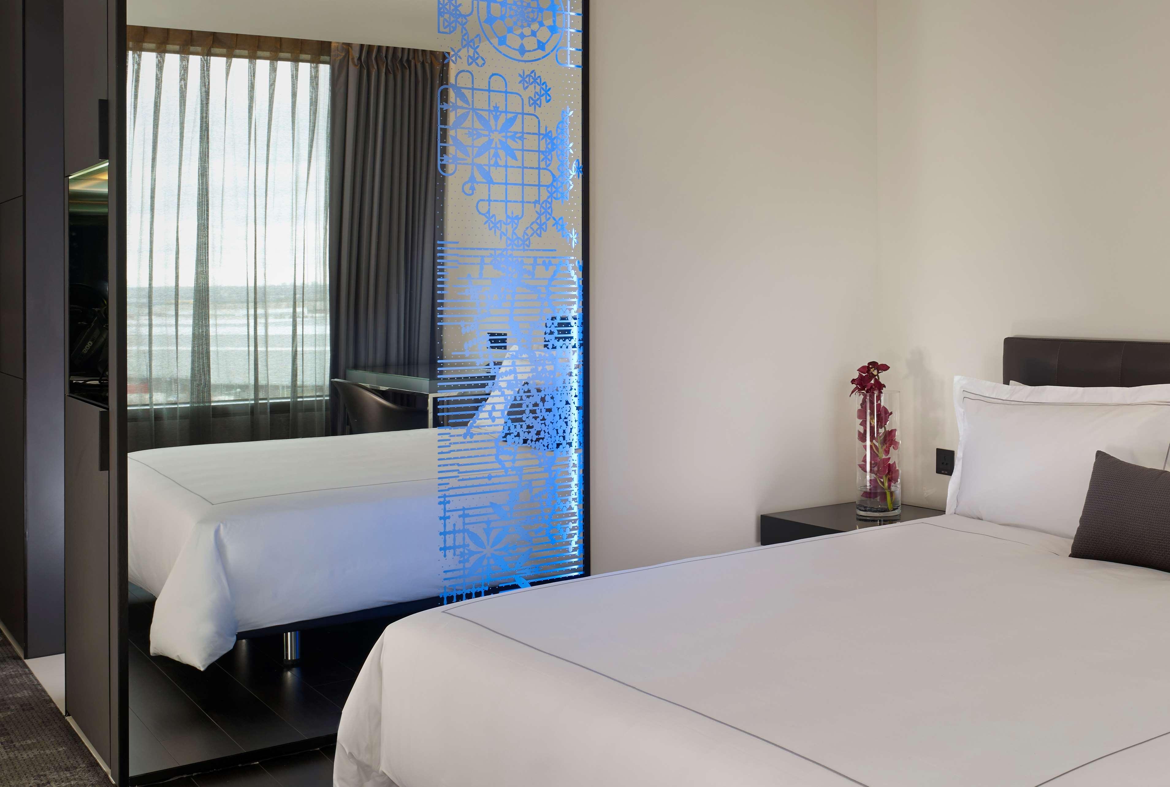 Hotel Park Plaza London, Park Royal