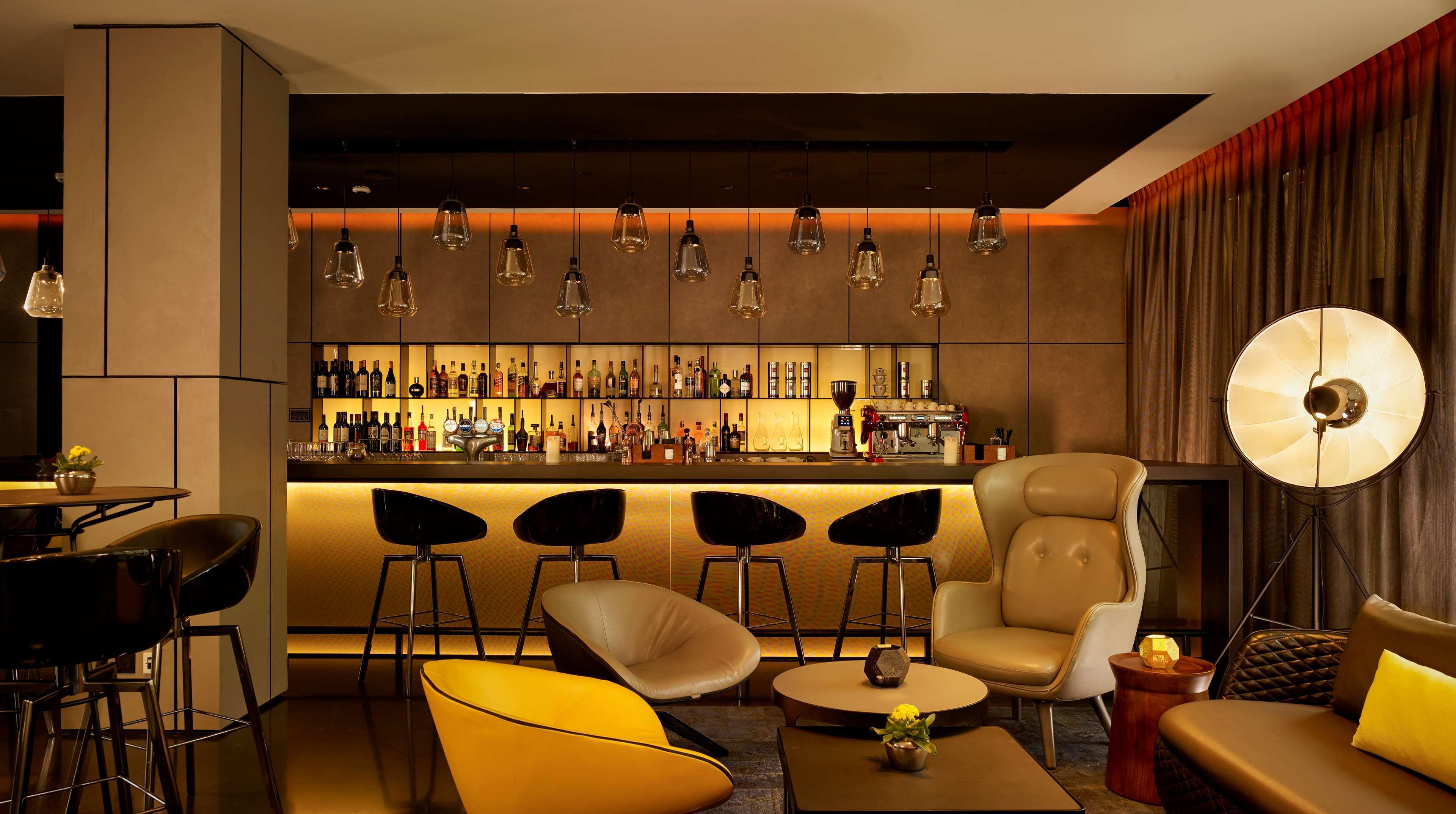 Hotel Park Plaza London, Park Royal 4*