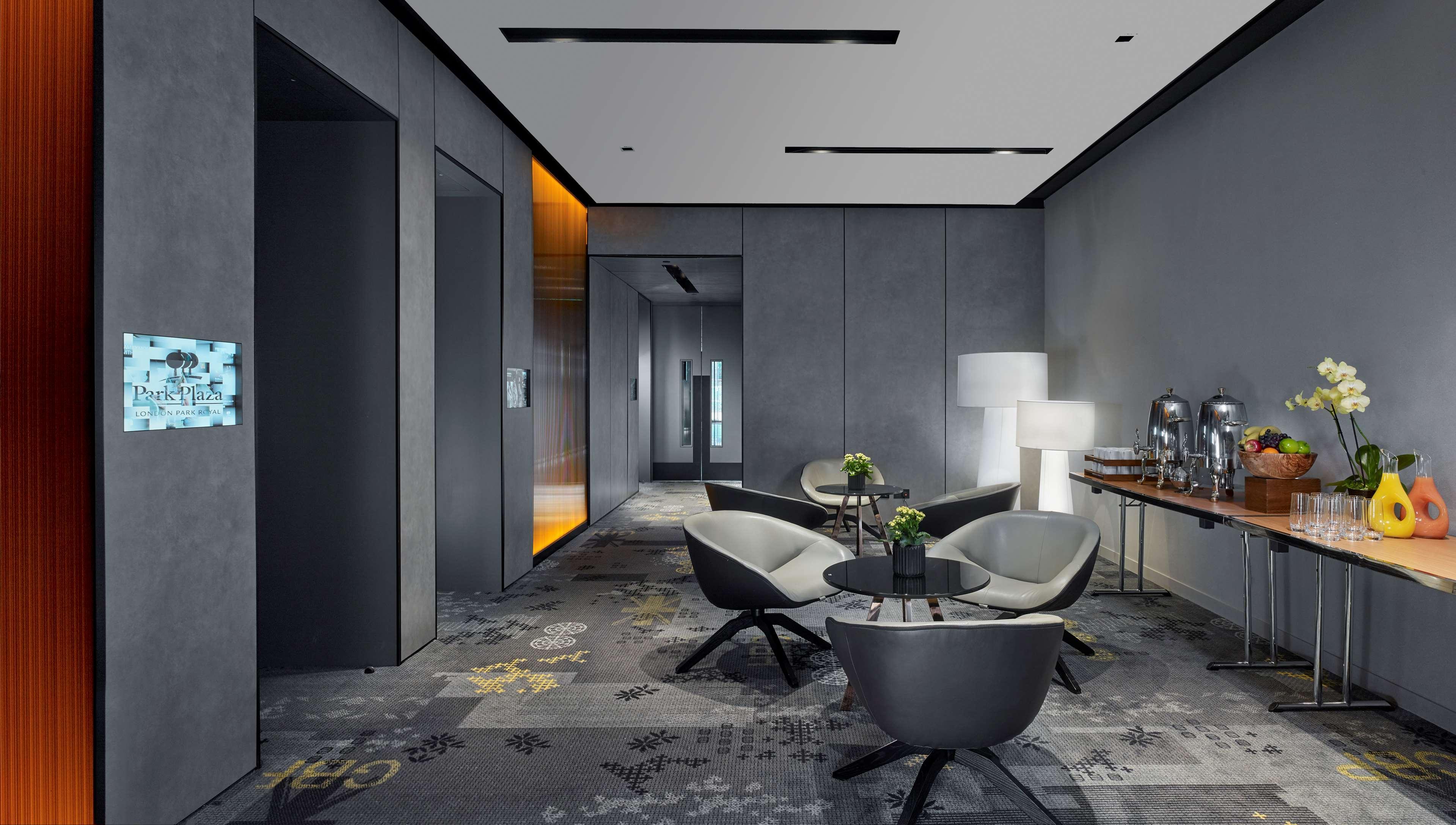 Park Plaza London, Park Royal 4*