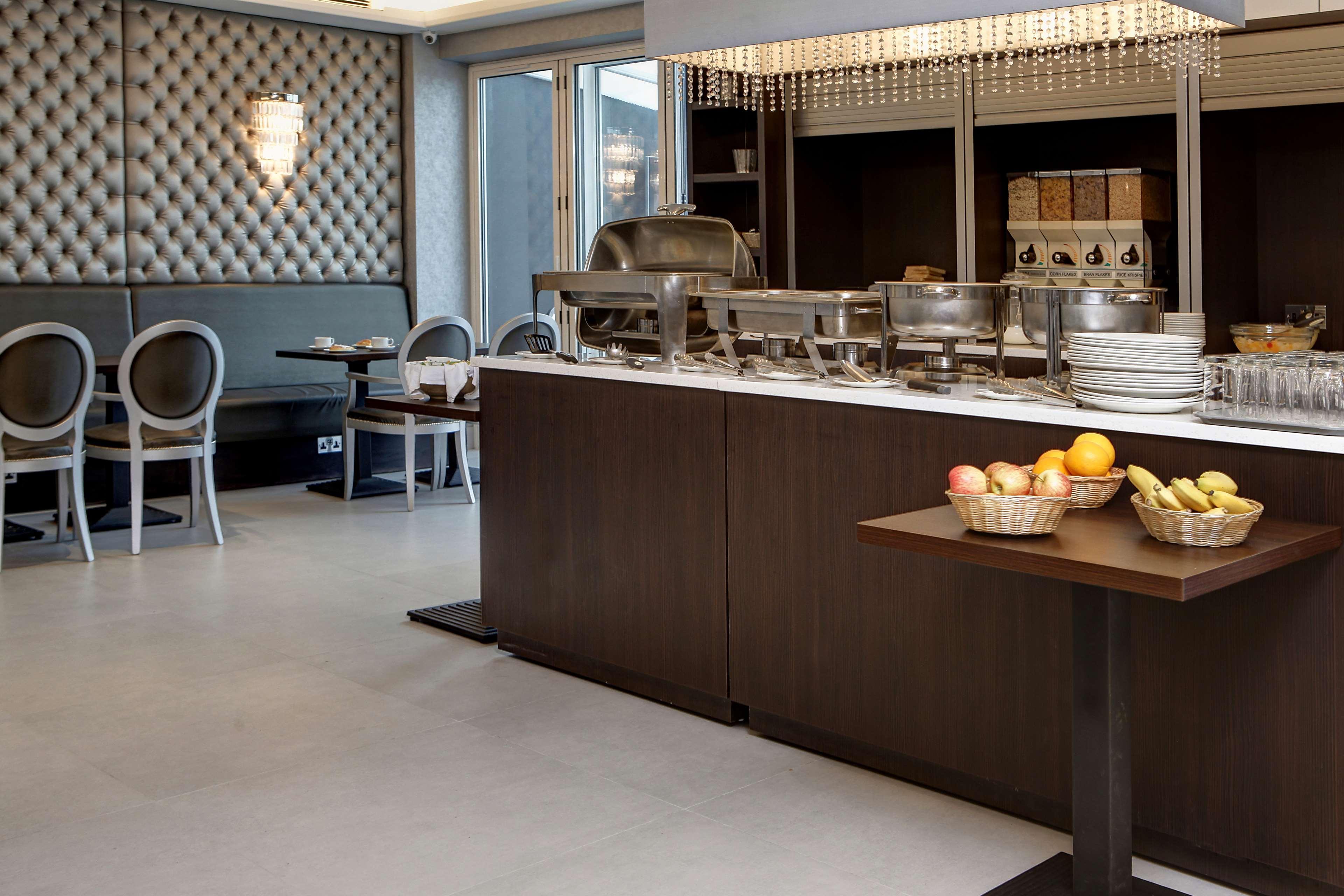 Western Chiswick Palace&suites Hotel London