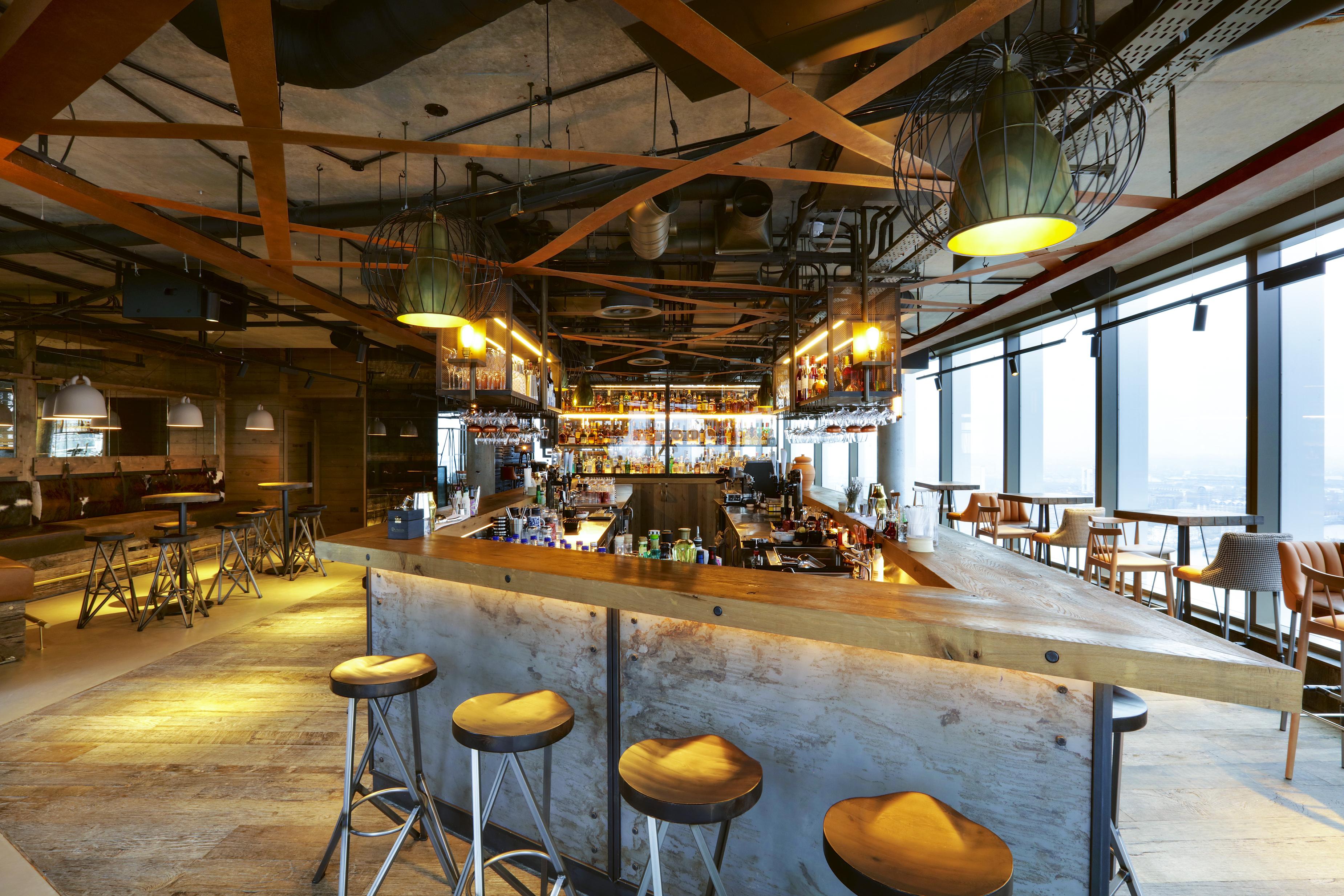 Novotel Canary Wharf 4*