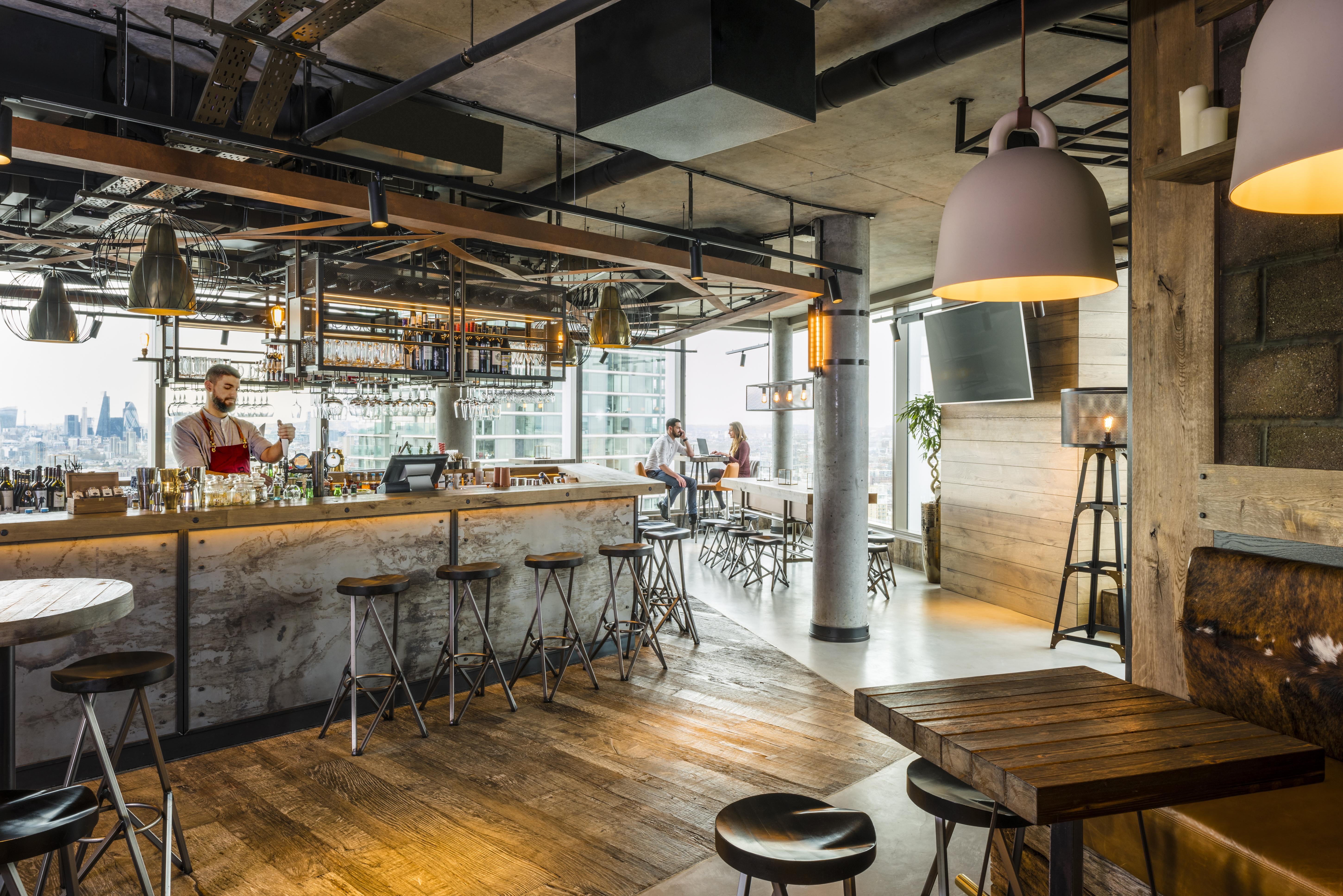 Novotel Canary Wharf 4*