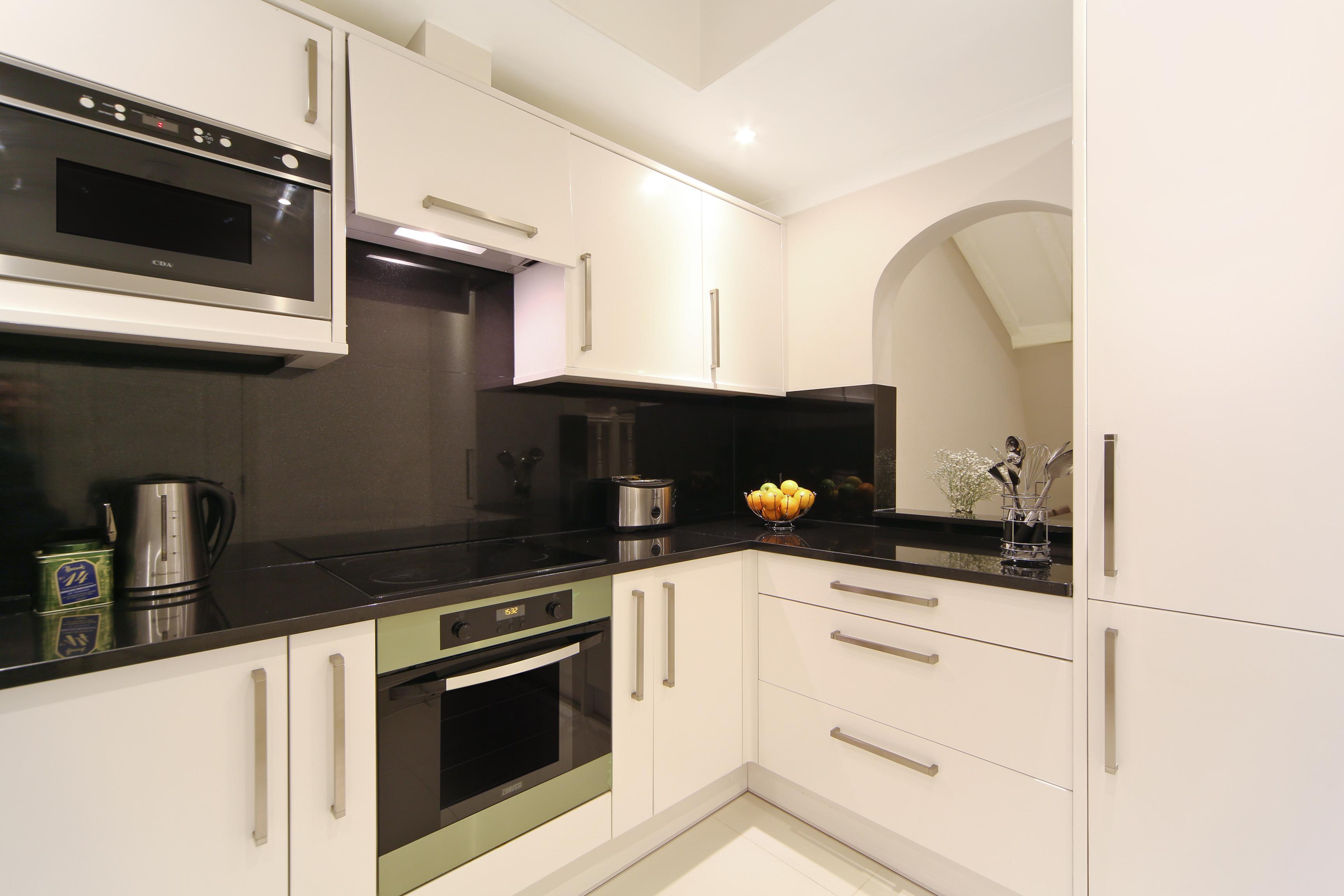 Queensgate Court 4*