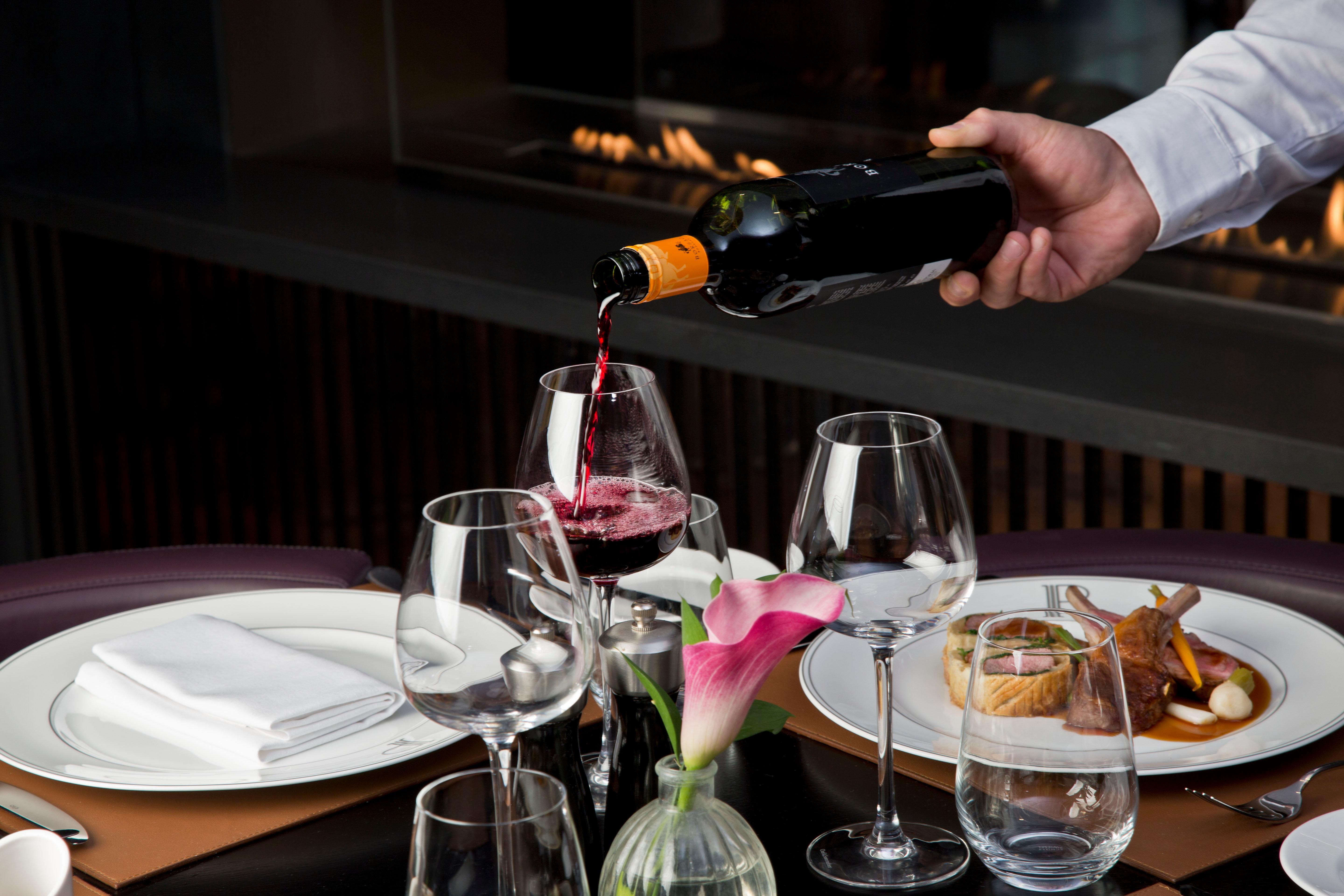 Hyatt Regency Embankment 4*