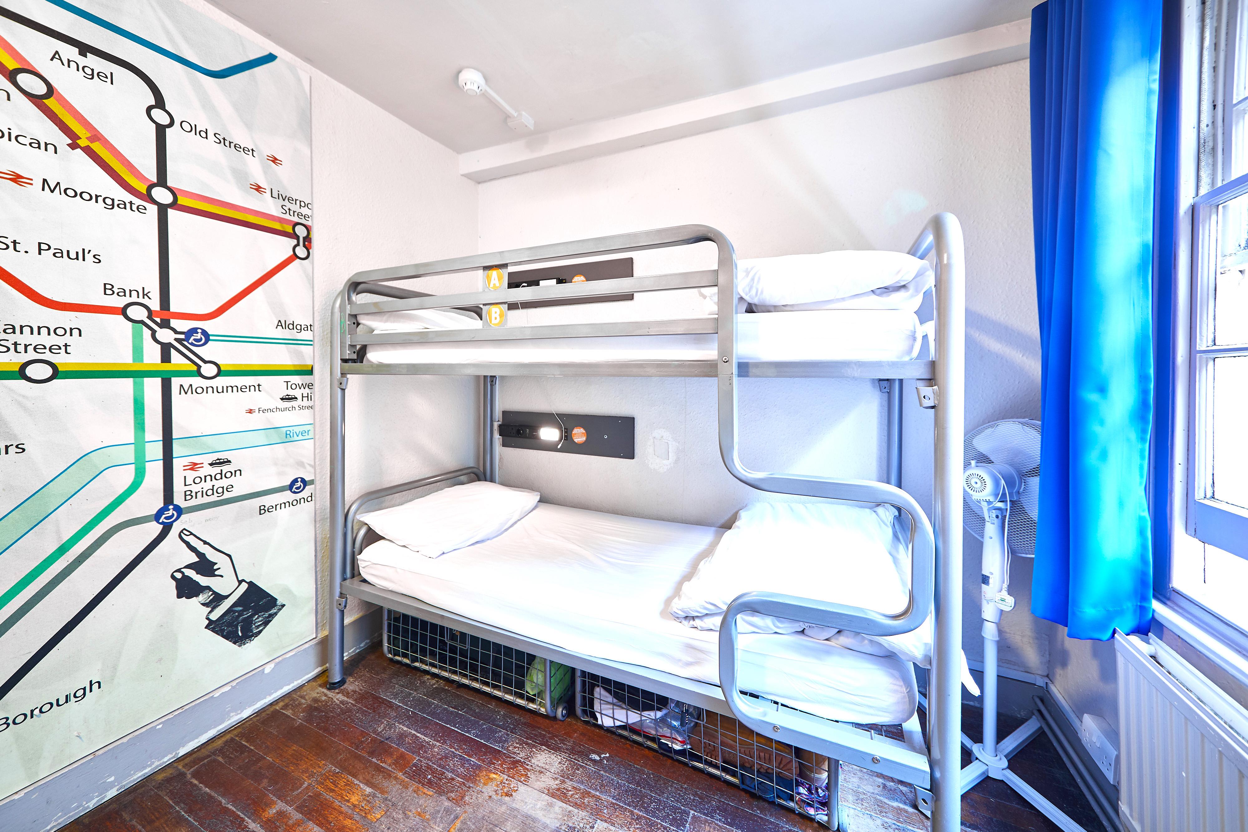 Hostel St Christopher's Bridge - The