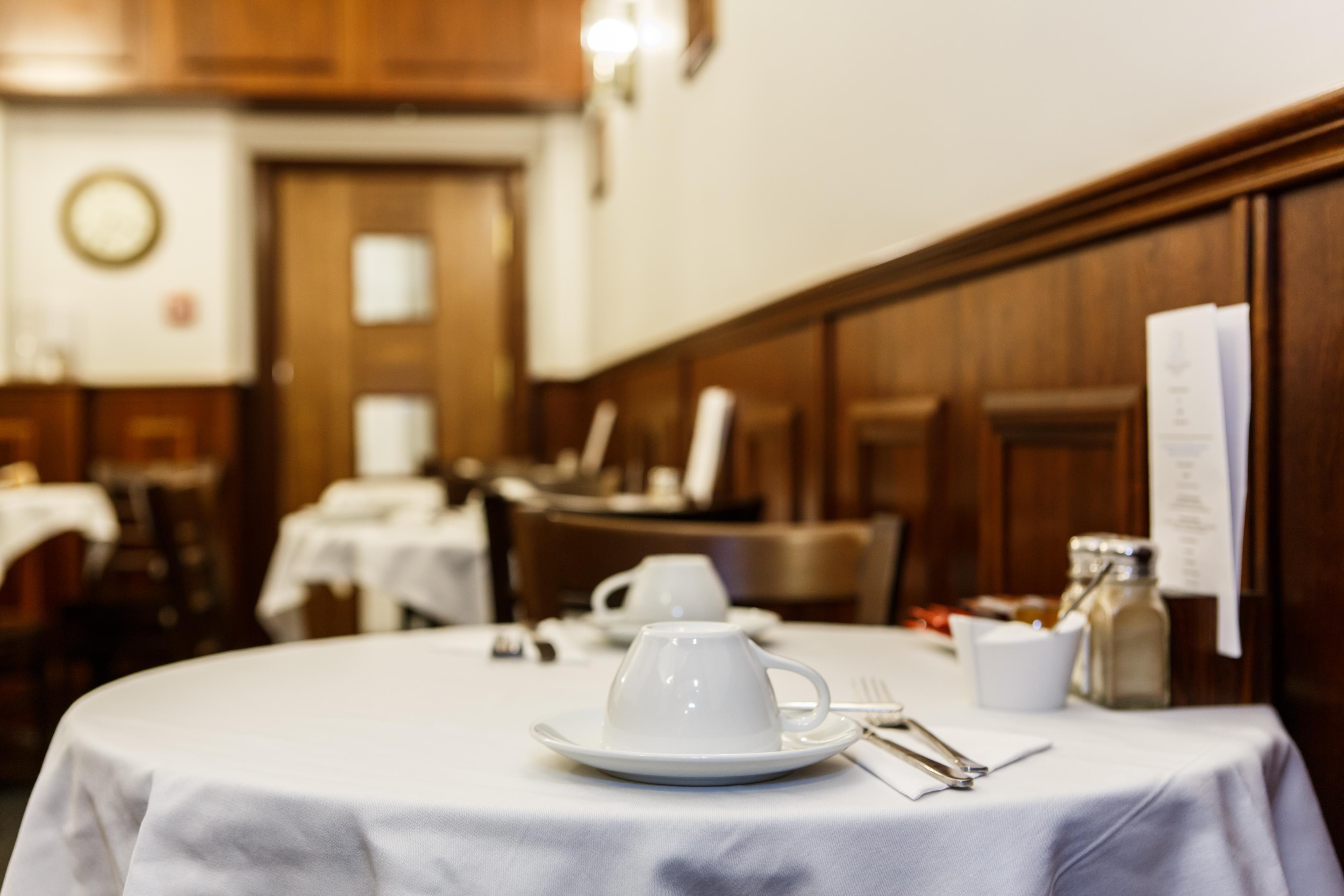 Regency House 3* London