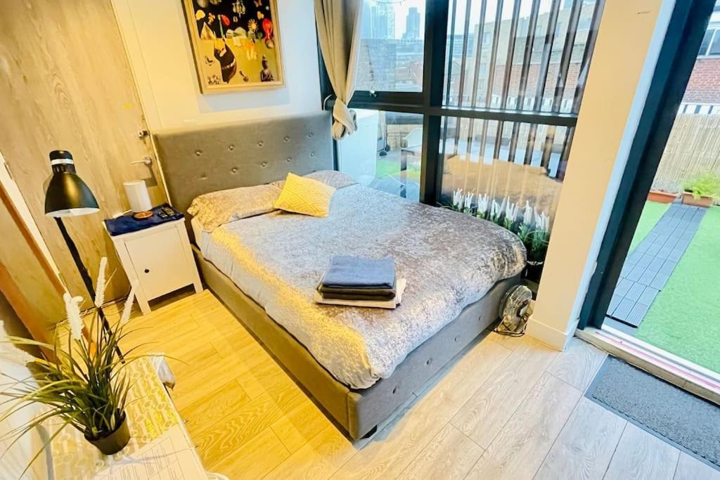 Brick Lane Living Quarters Apartment