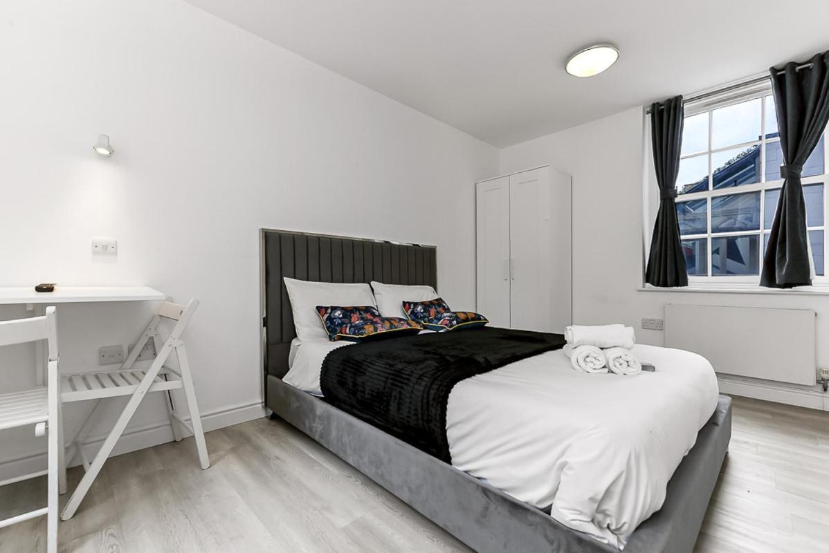 Charlotte Street By News *