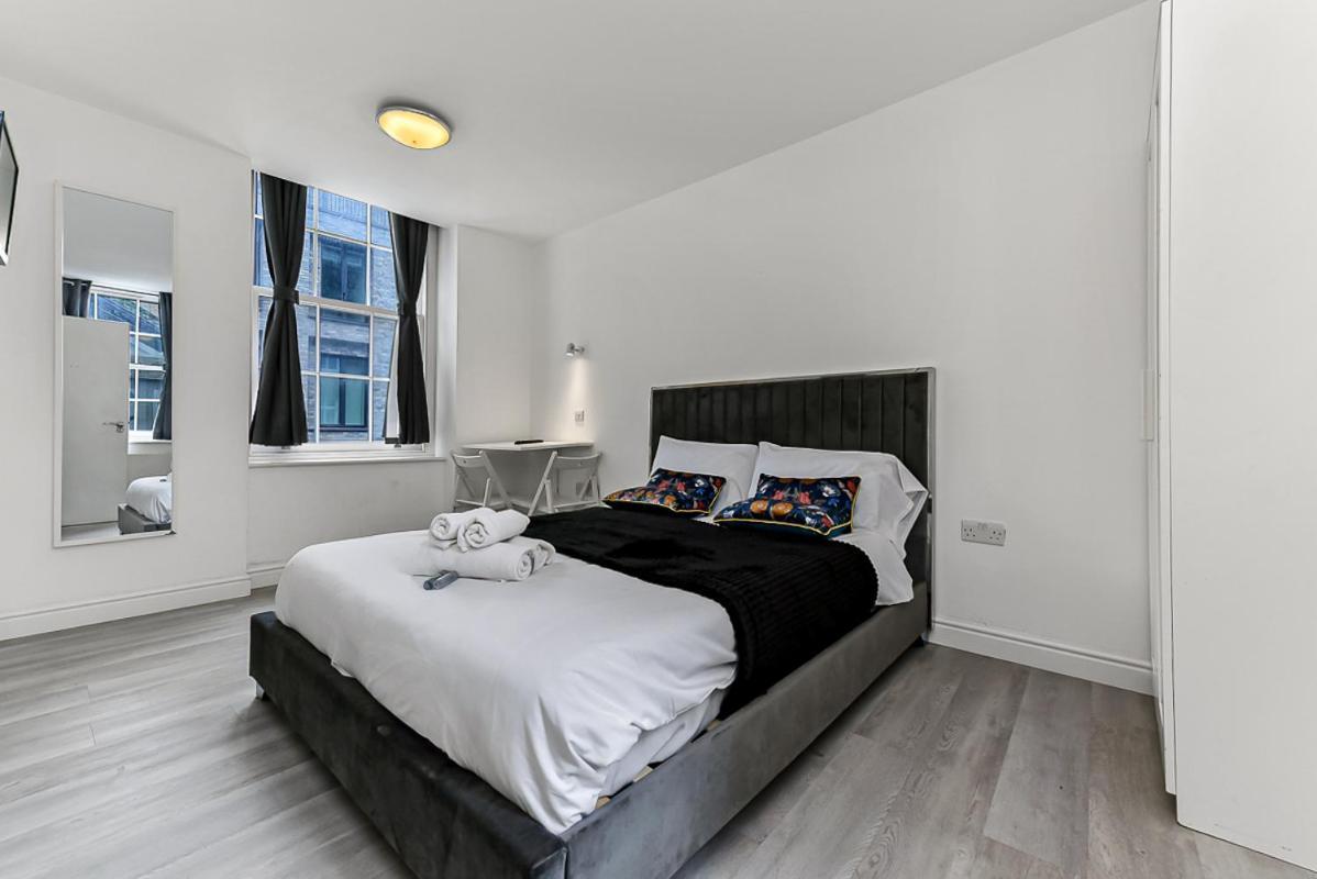 Charlotte Street By News *