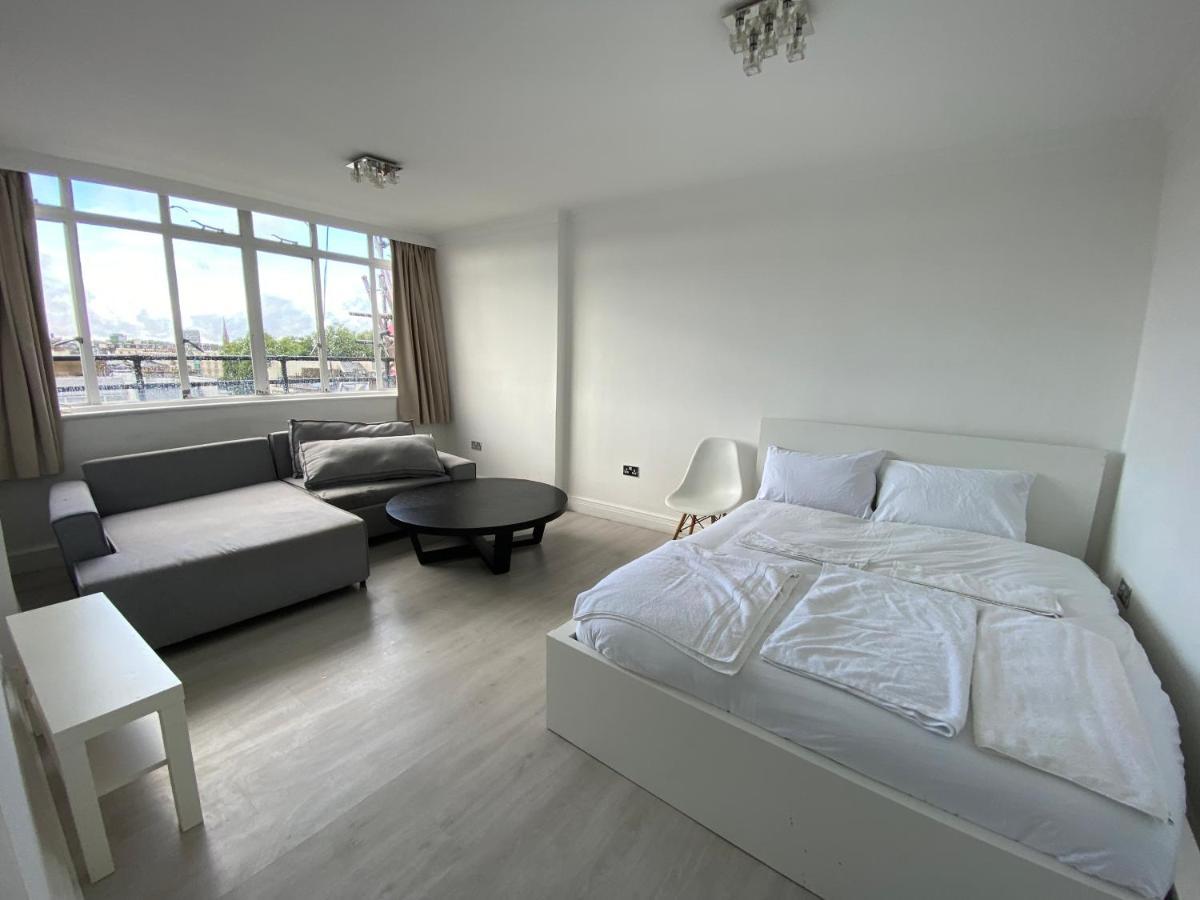 Apartment Hyde Park London