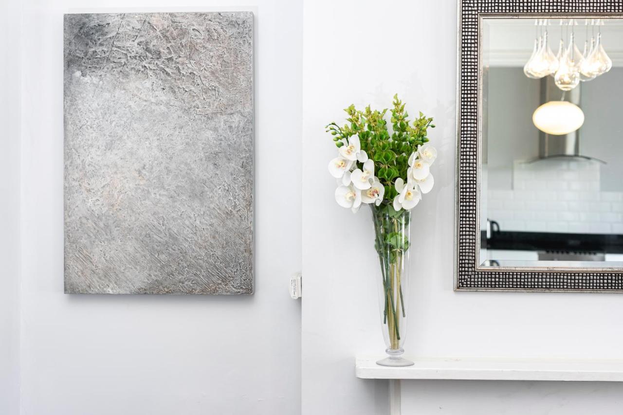 Penthousestays Notting Hill - Chic 2 Bedroom W/ King Beds - Near Portobello Road & Kensington High Street