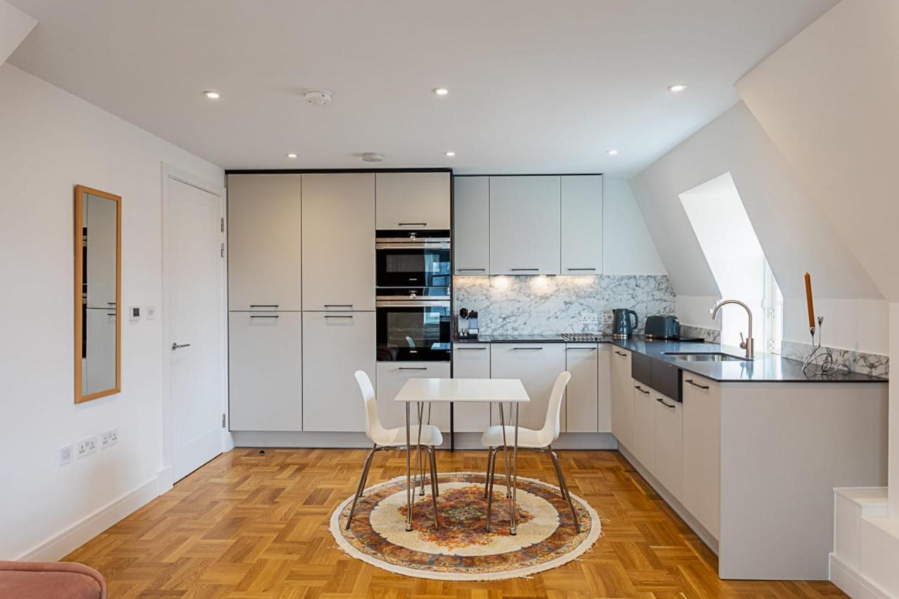 Modern&stylish In West Kensington London