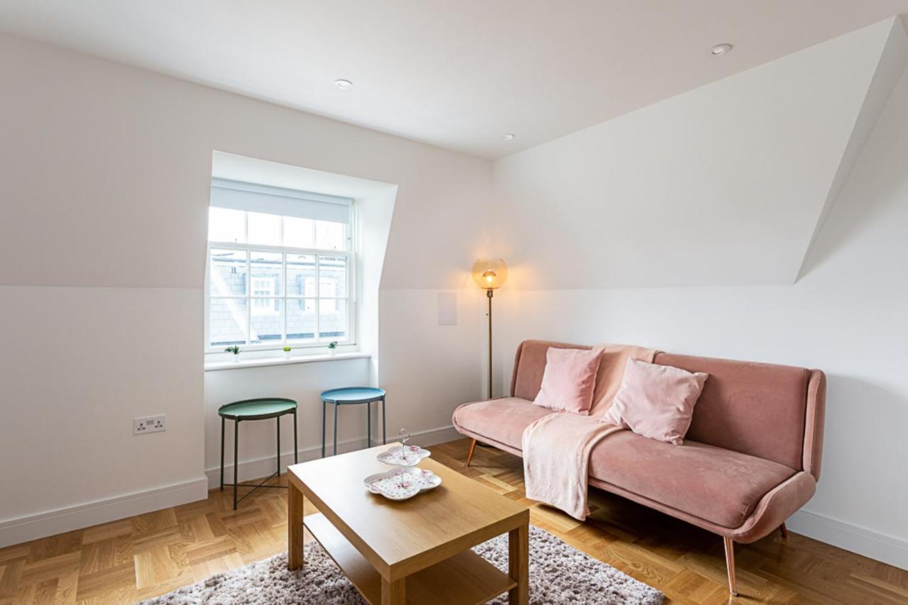 Modern&stylish In West Kensington *