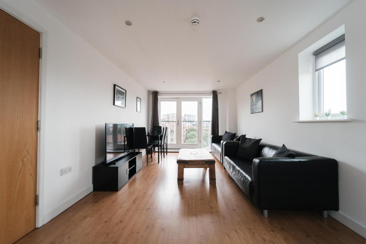 Lovely 2 Bedroom Flat Next To Victoria Park Apartment London