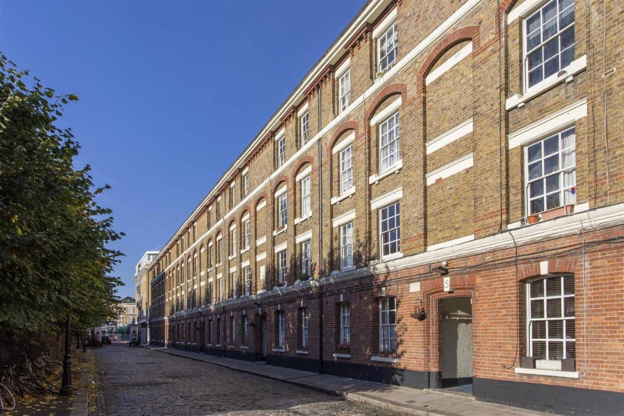 Apartment Traditional Victorian 2 Bed In Cobbled Street + Mod Cons - Full