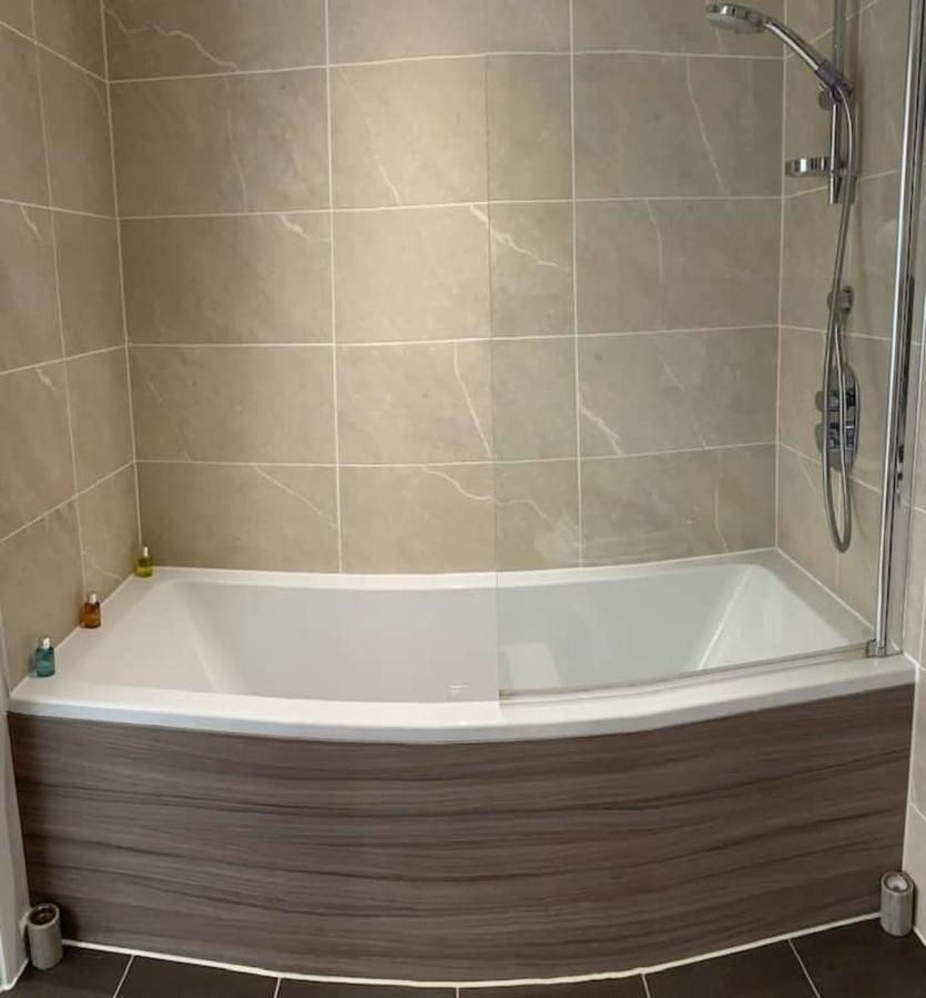 Stylish And Chic 1 Bedroom In Canning Town