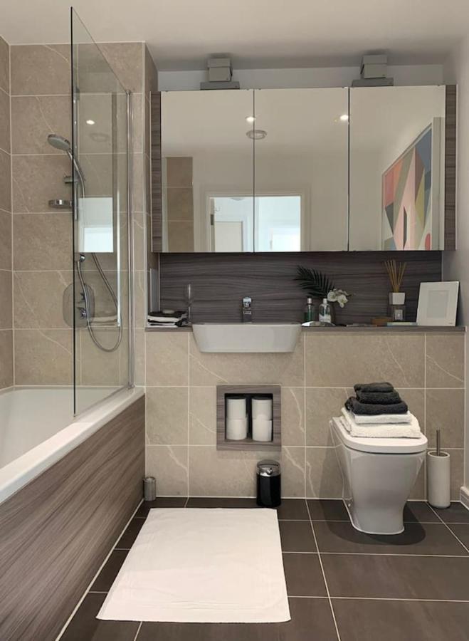 Stylish And Chic 1 Bedroom In Canning Town