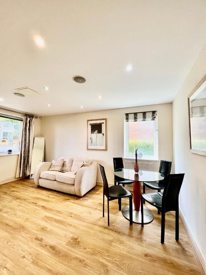 Apartment Luxury 3 Bedroom Riverside - Canary Wharf & The O2 Arena