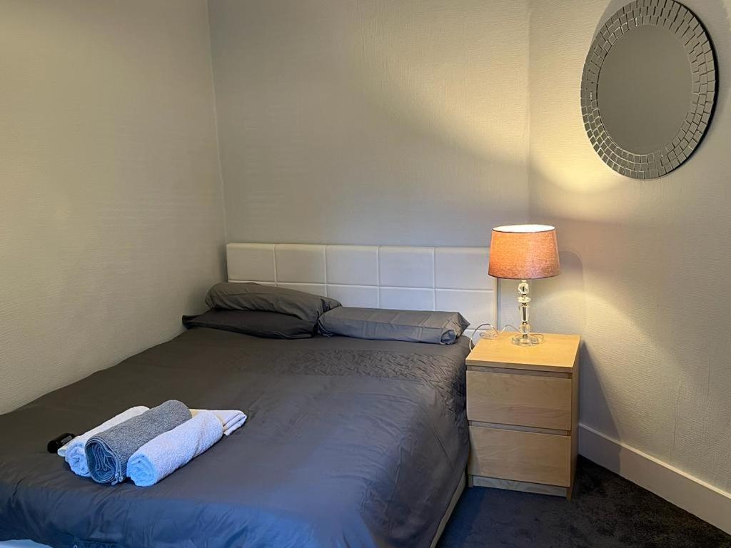 Complete One Bedroom Flat In Chiswick London, Fully Furnished * Londres