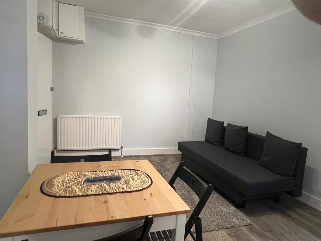Complete One Bedroom Flat In Chiswick London, Fully Furnished Apartamento *