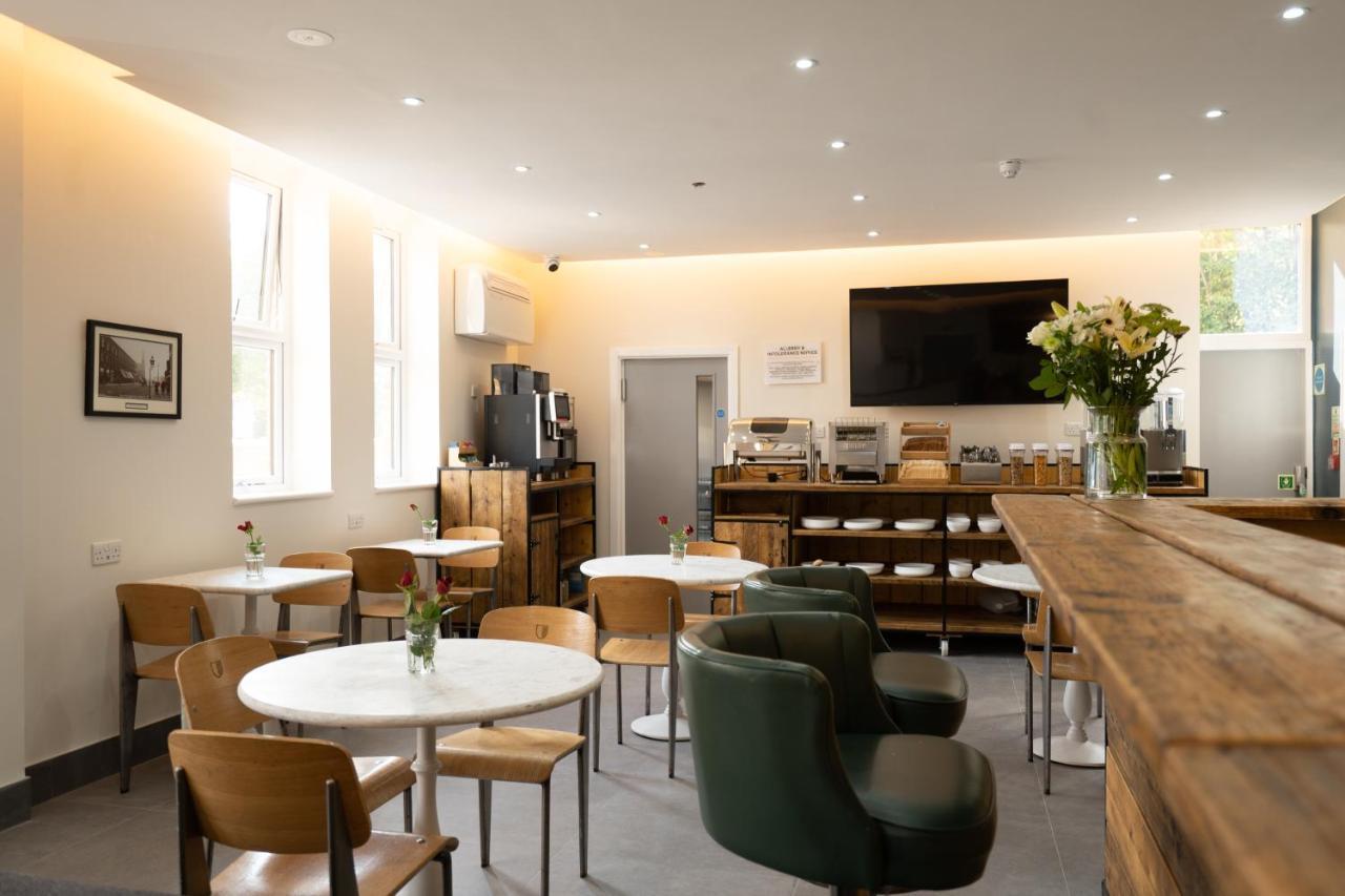 Dc, Stratford 3* London