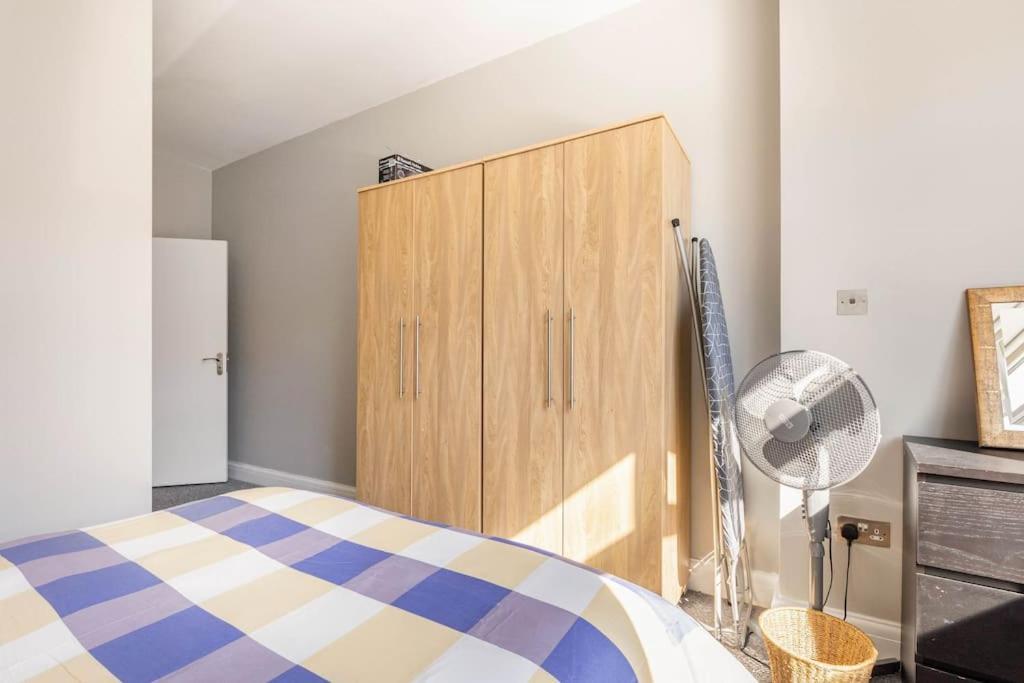 Zone 2 Spacious Two-bedroom With Parking