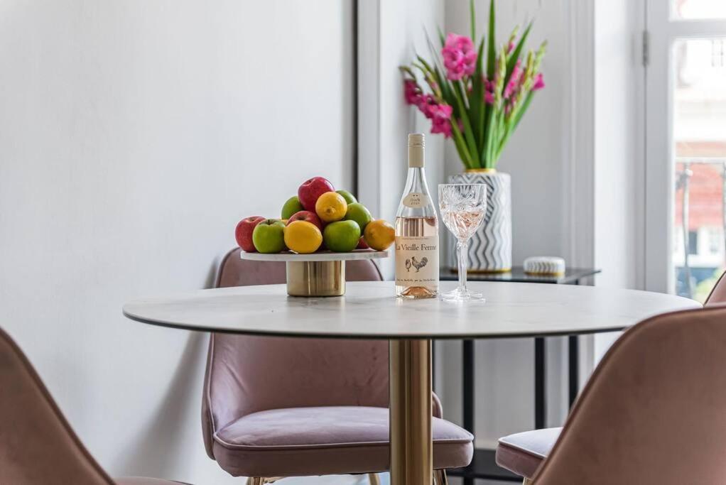 Lady On The Lane- 2 Bed Primrose Hill Apartment