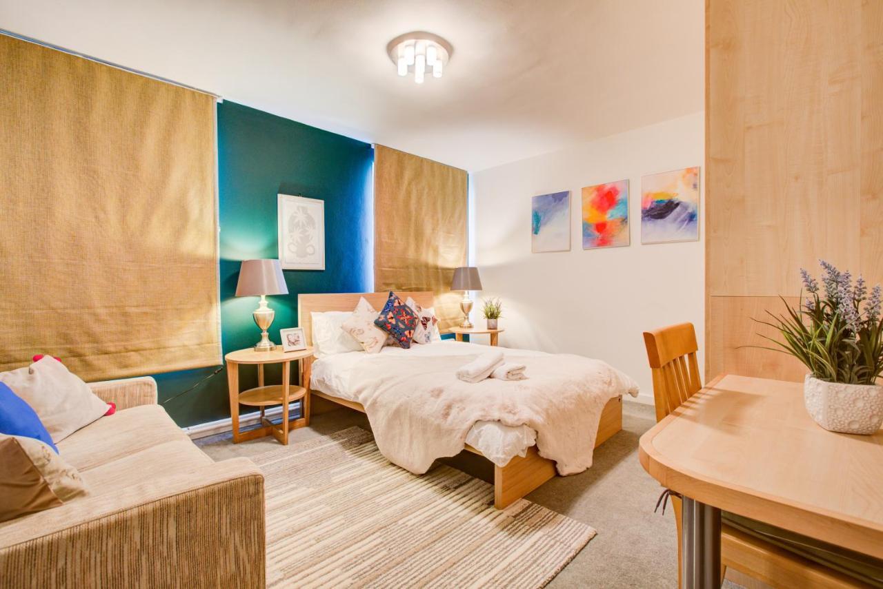 Apartamento 3-bedroom, 3-baths In Super Posh Marylebone, Central London, W1 *