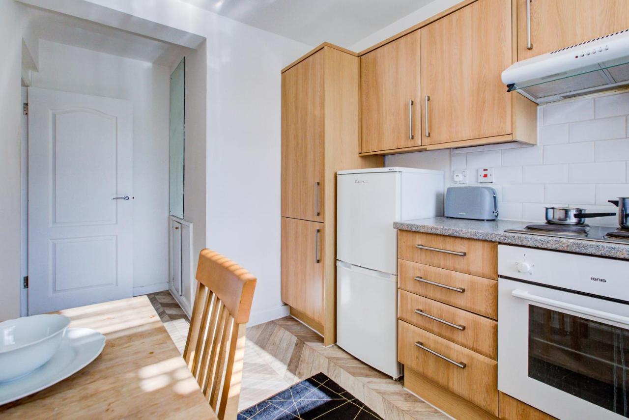 3-bedroom, 3-baths In Super Posh Marylebone, Central London, W1 *