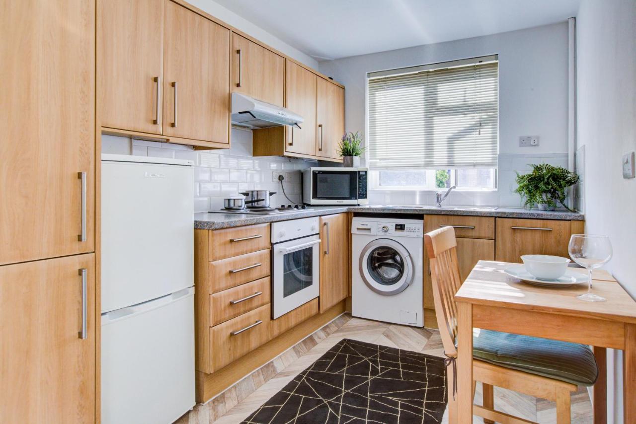 3-bedroom, 3-baths In Super Posh Marylebone, Central London, W1 Apartamento