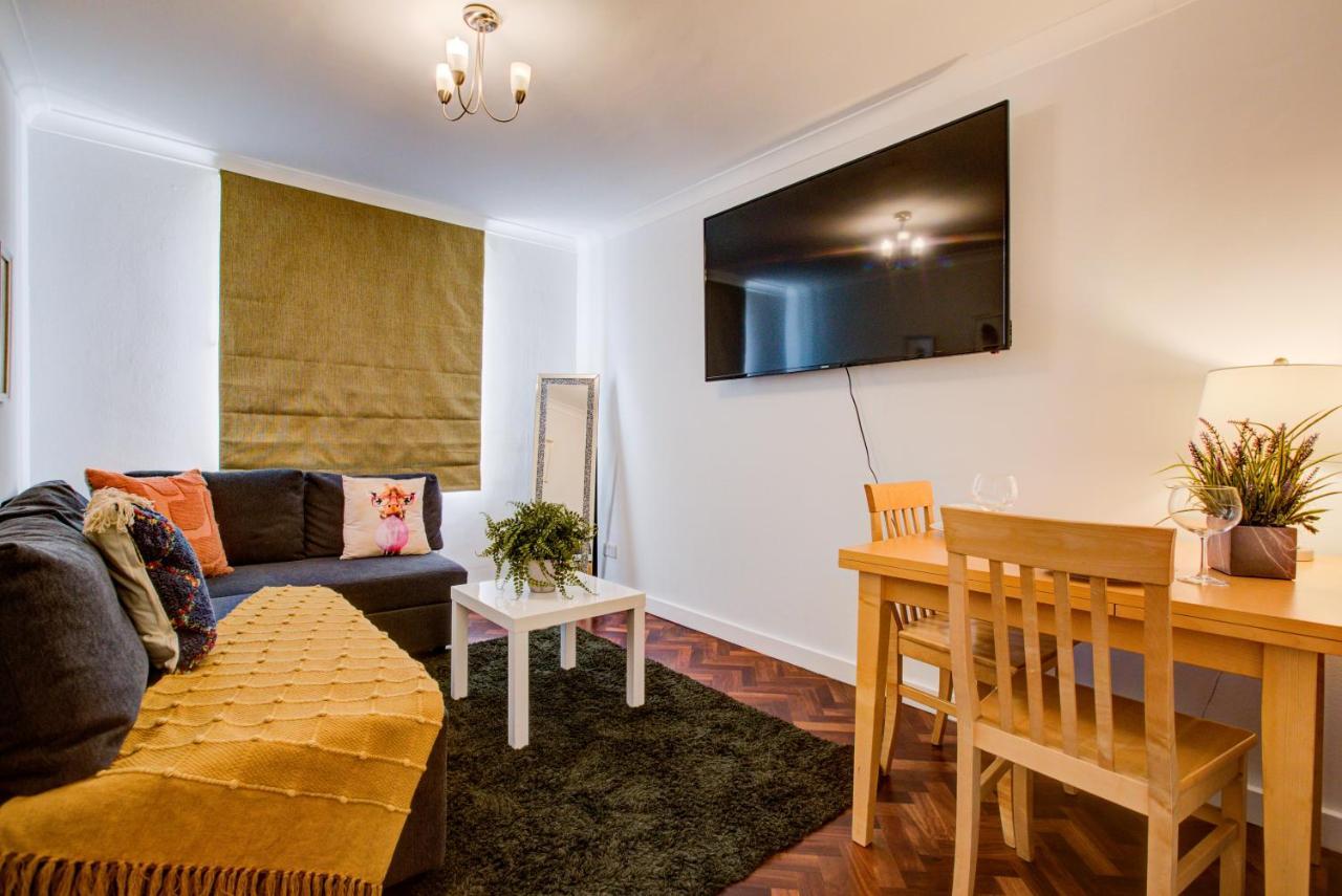 3-bedroom, 3-baths In Super Posh Marylebone, Central London, W1 *