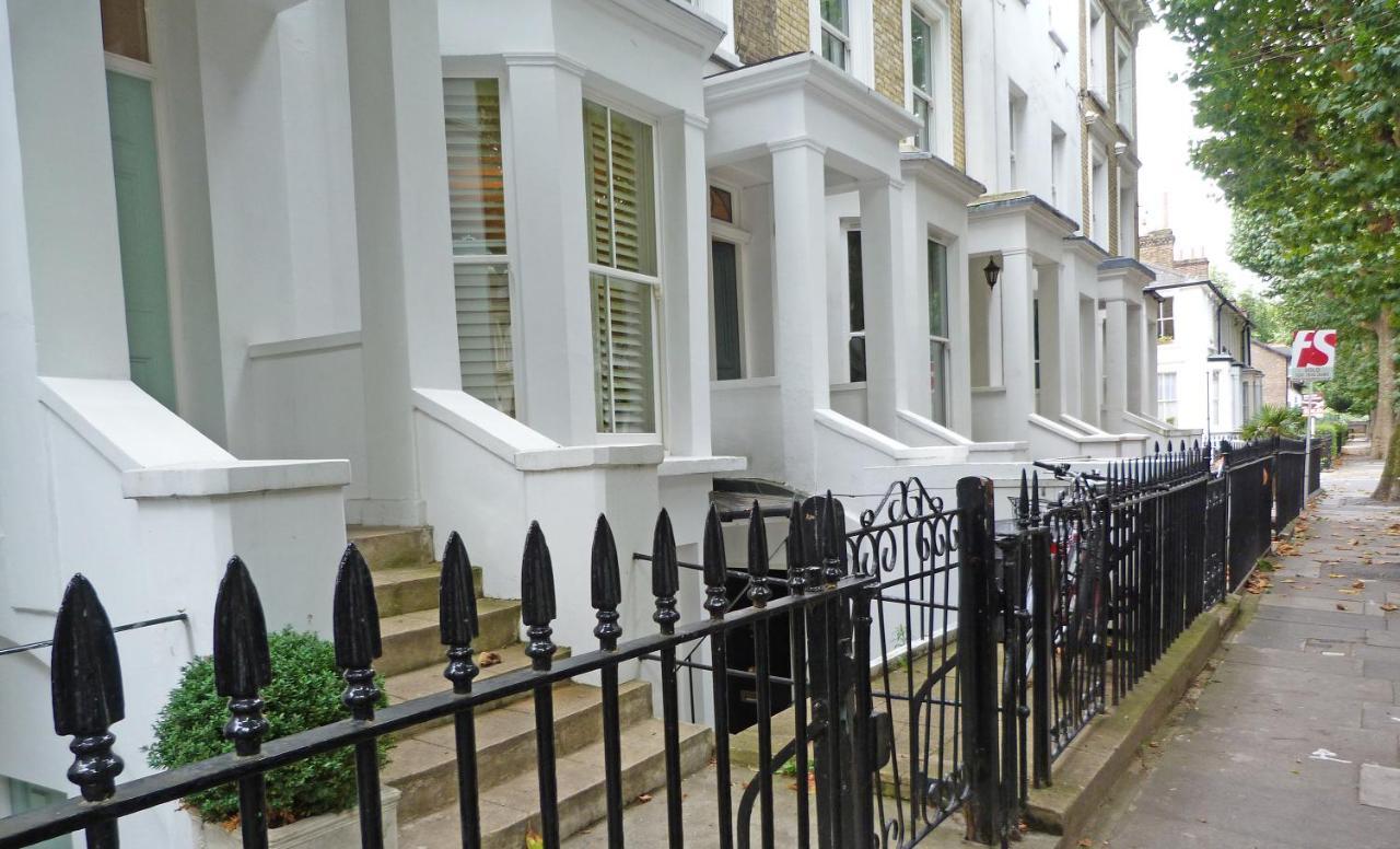Boutique Barclay House Townhouse - West London, Kensington, Chelsea, Fulham Bed & Breakfast *